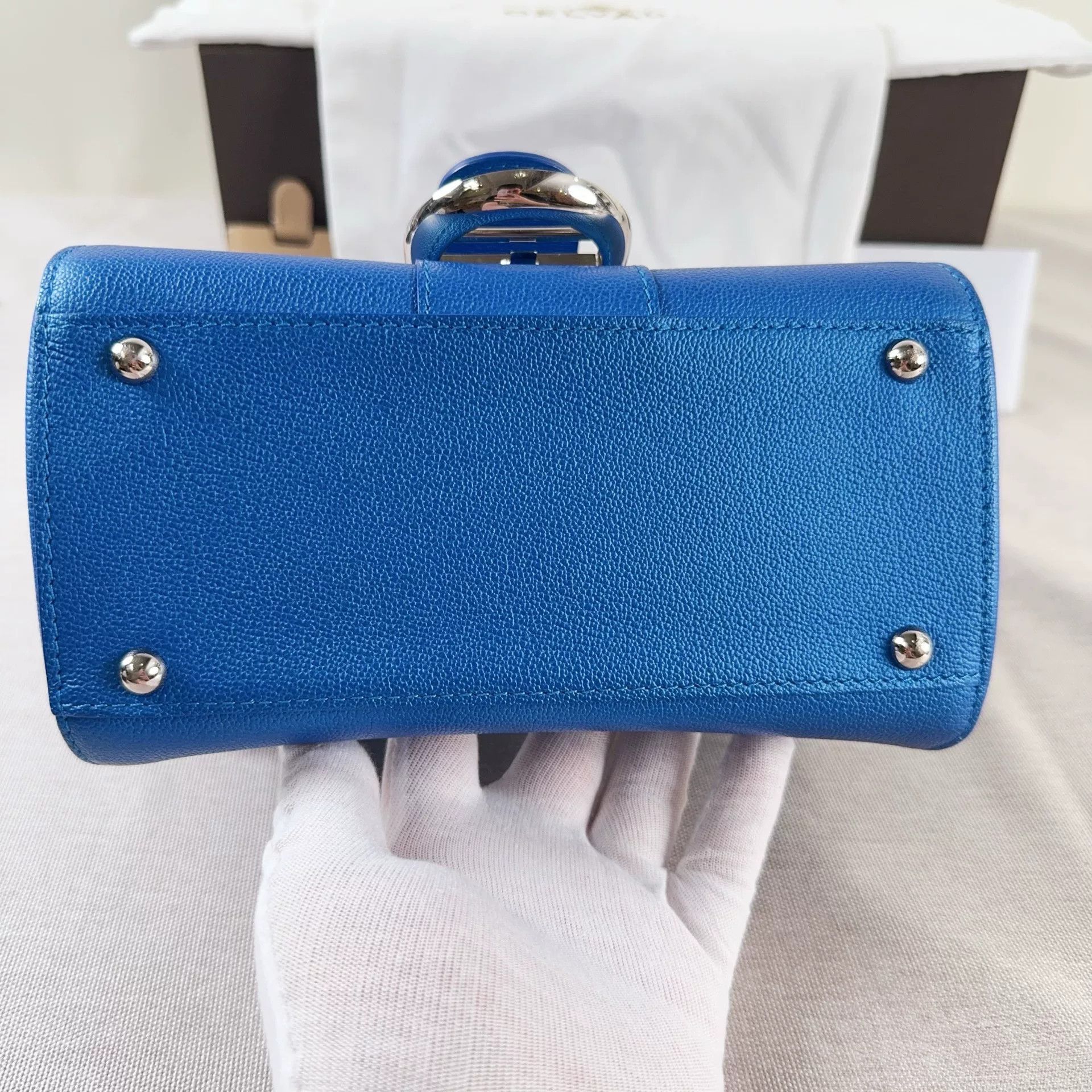 Louis Vuitton Pre-loved Bag Very good condition Size ONE SIZE - 8 Thumbnail