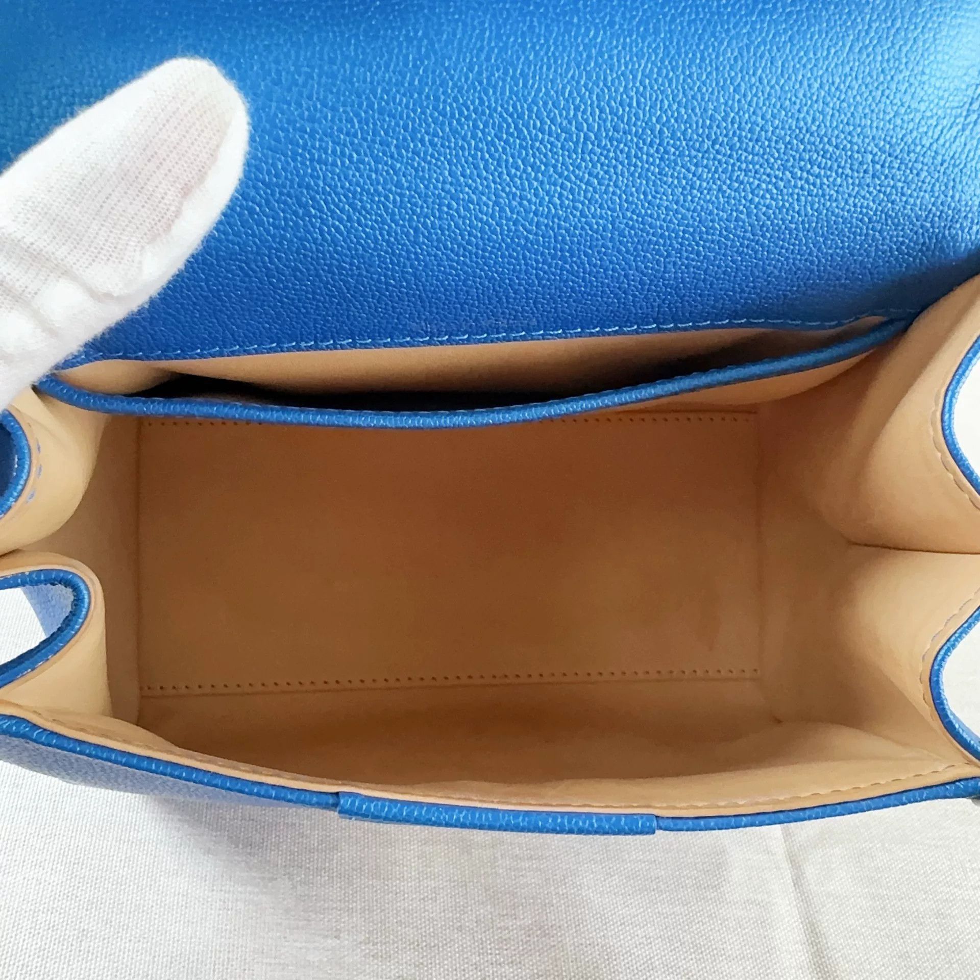 Louis Vuitton Pre-loved Bag Very good condition Size ONE SIZE - 7 Thumbnail