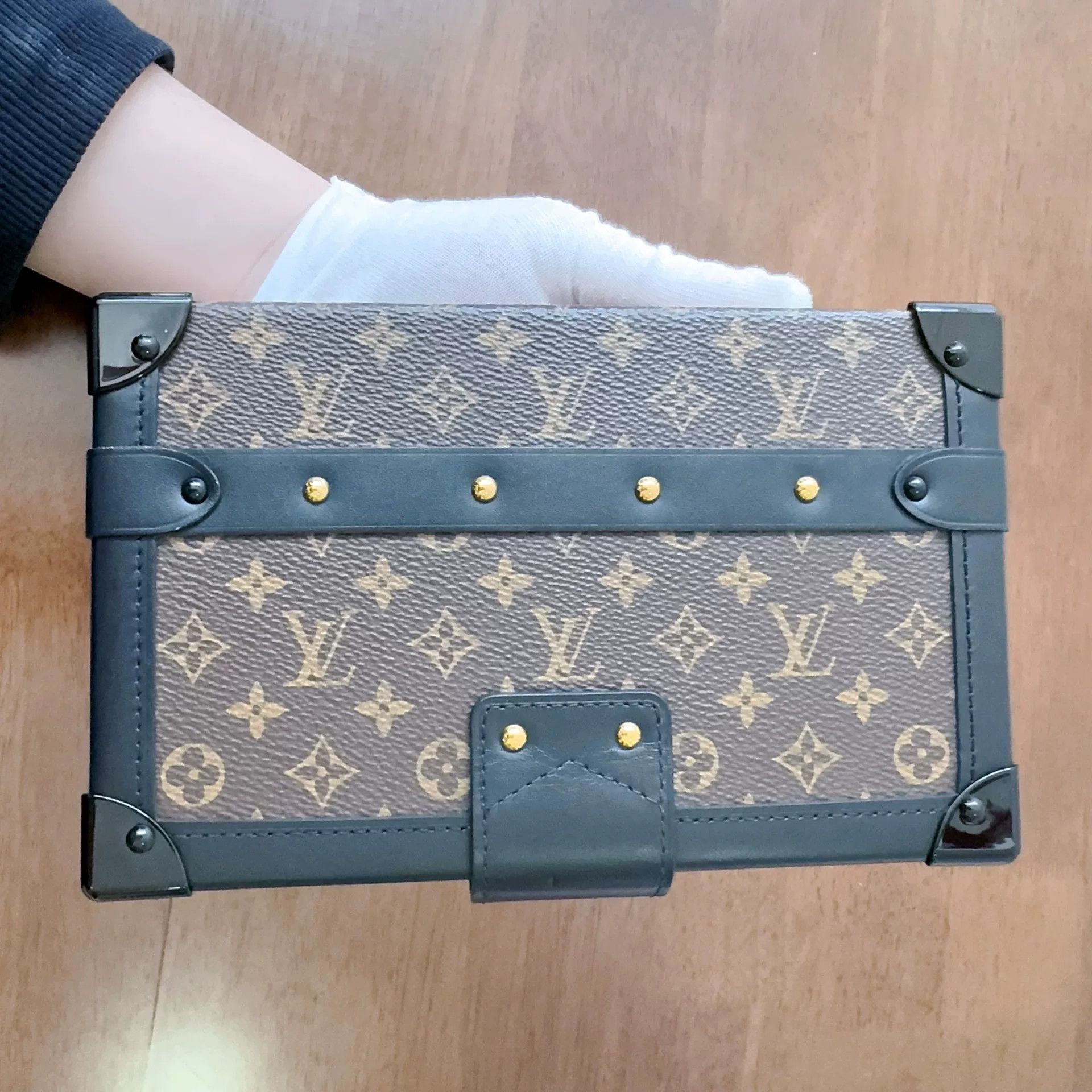 Louis Vuitton Pre-loved Bag Very good condition Size ONE SIZE - 7 Thumbnail