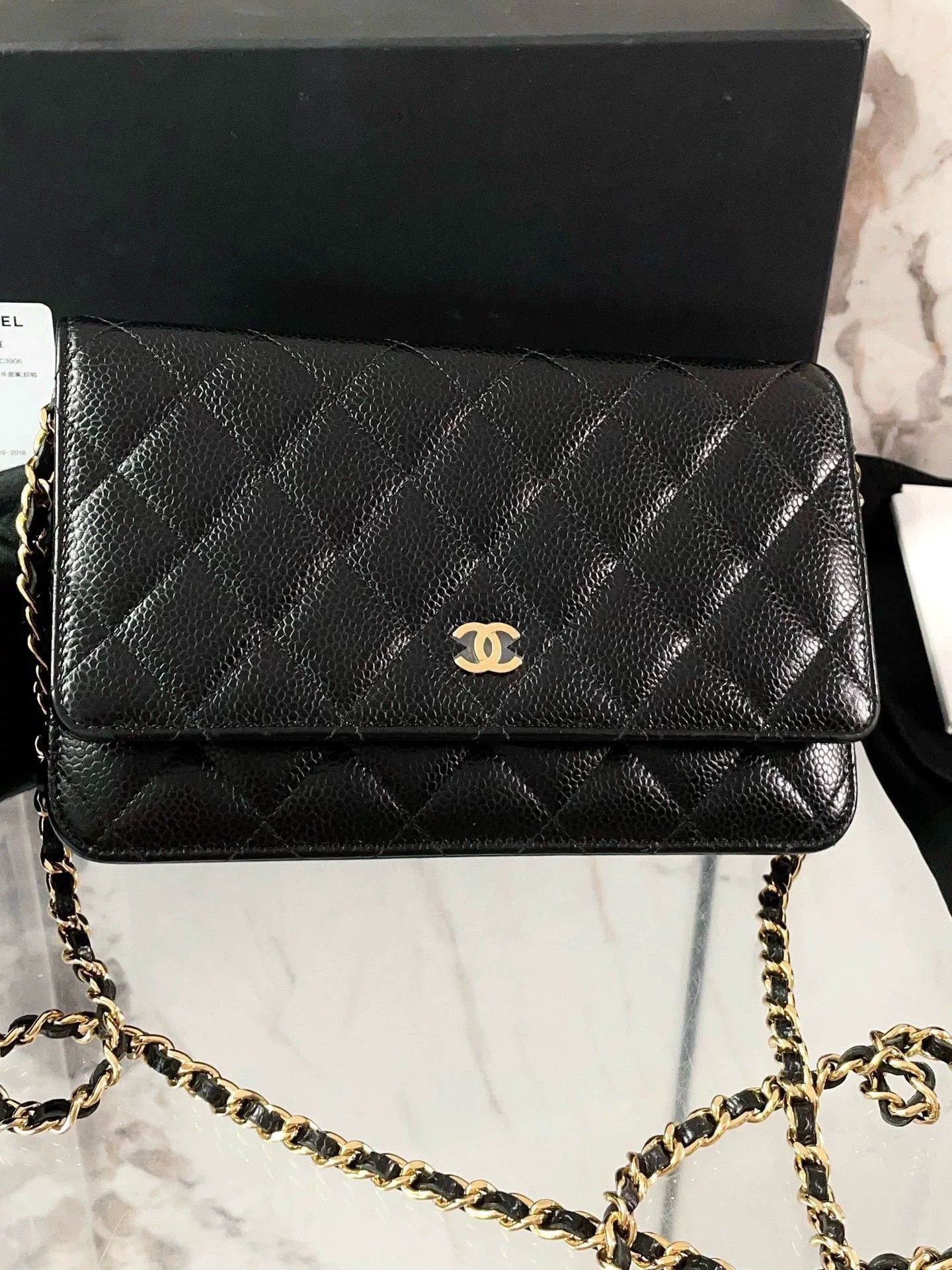 Chanel Pre-loved Bag Very good condition Size ONE SIZE - 6 Thumbnail