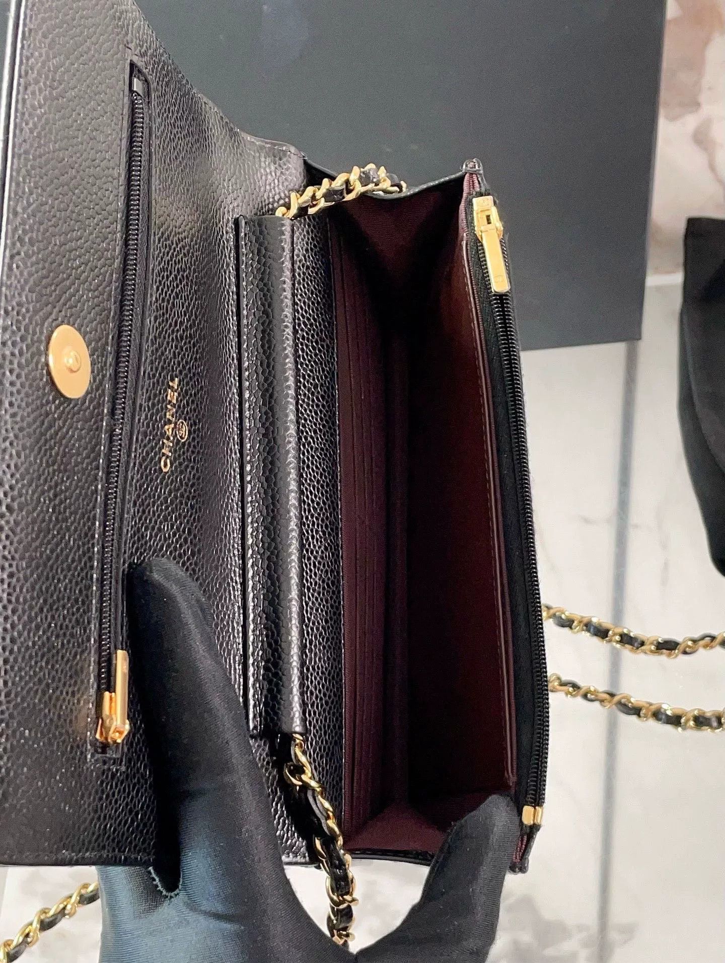 Chanel Pre-loved Bag Very good condition Size ONE SIZE - 9 Thumbnail