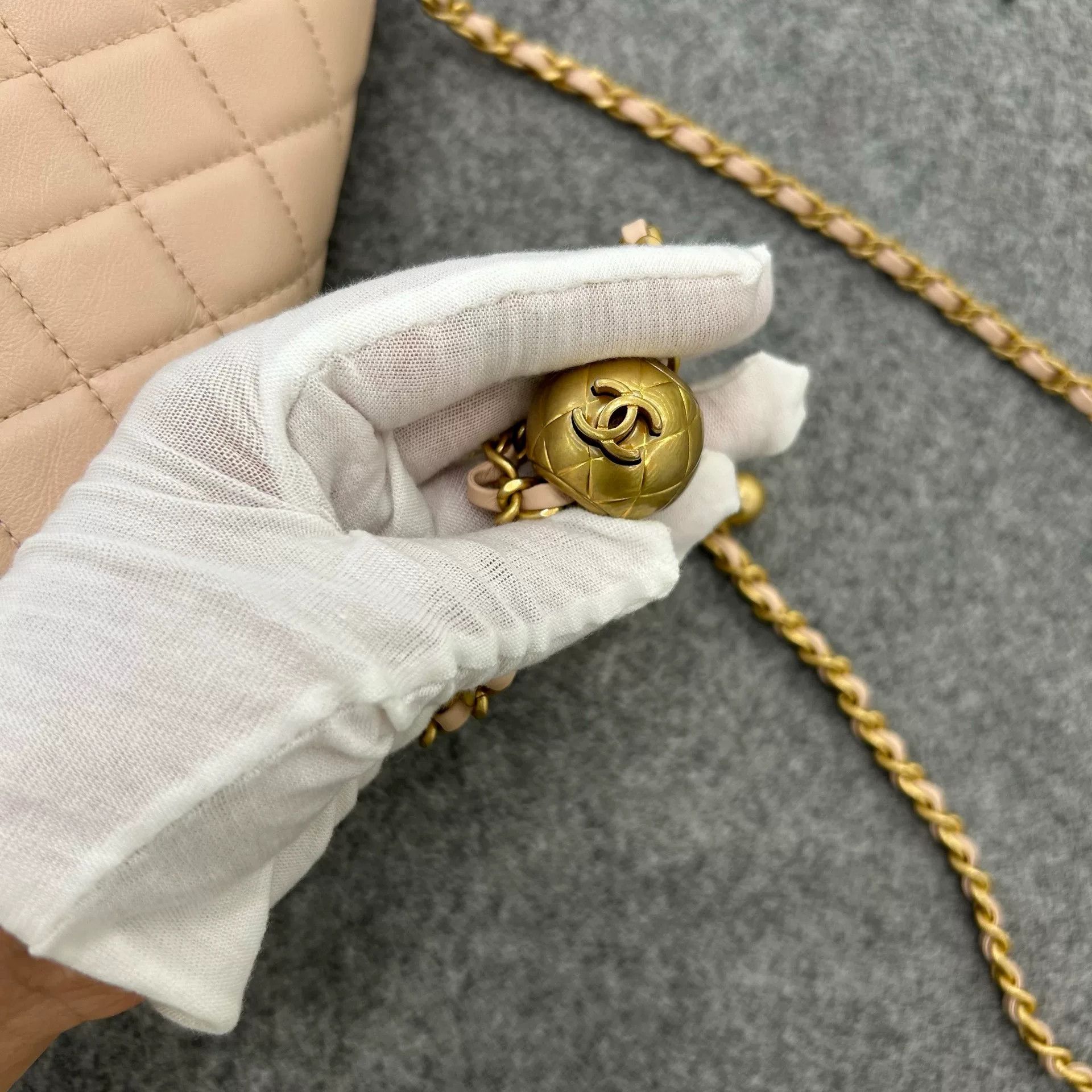 Chanel Pre-loved Bag Very good condition Size ONE SIZE - 9 Thumbnail