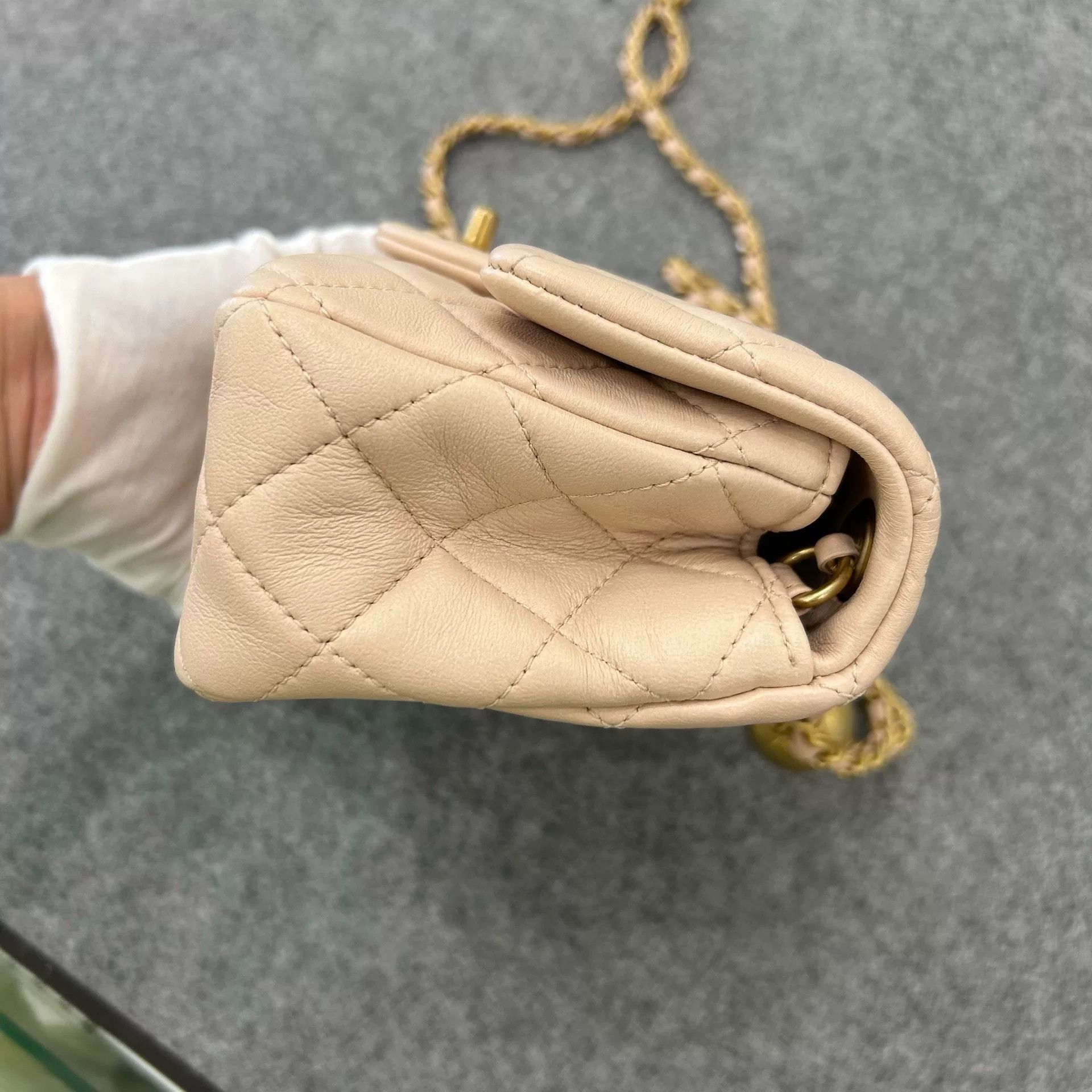 Chanel Pre-loved Bag Very good condition Size ONE SIZE - 4 Thumbnail