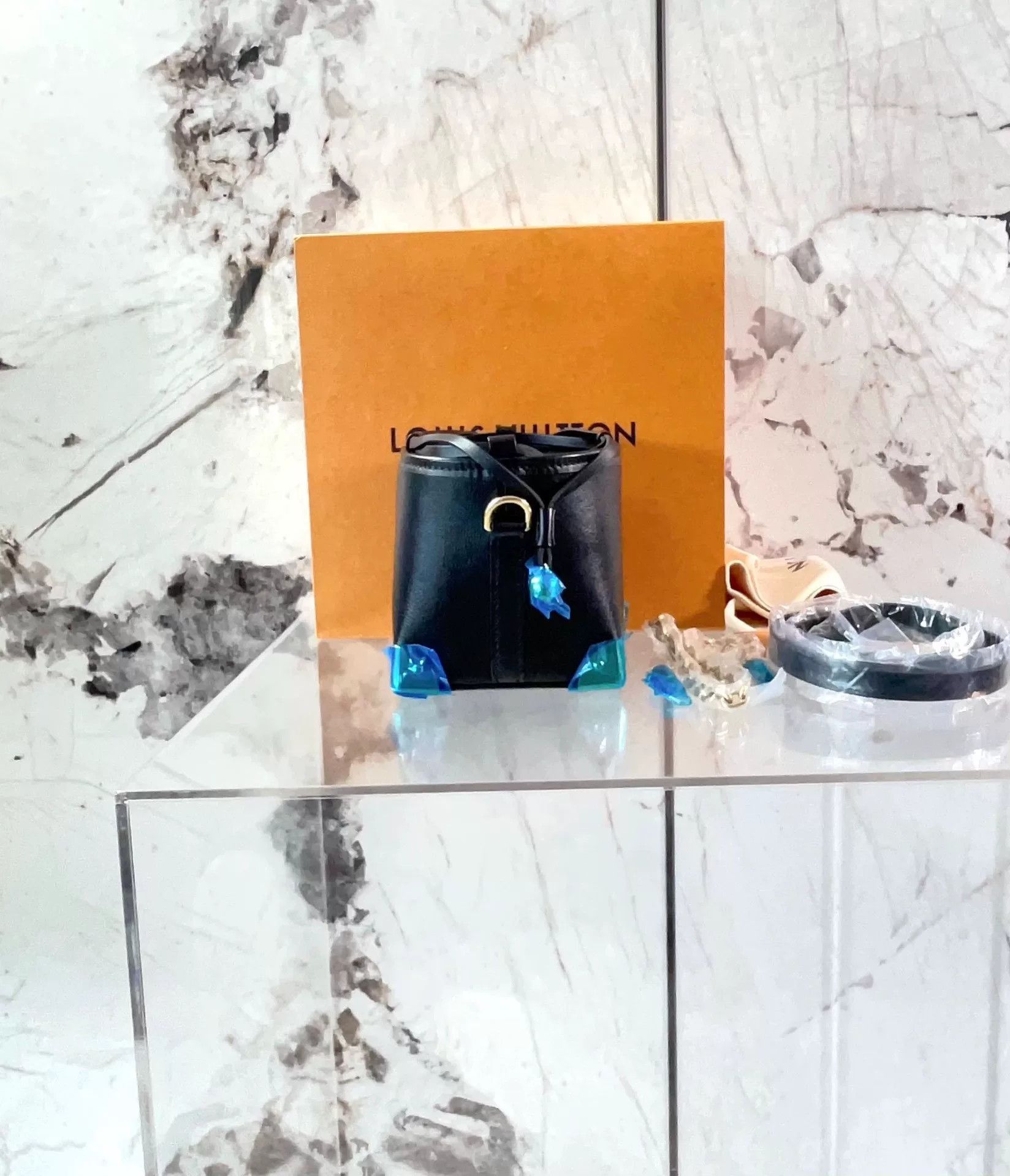 Louis Vuitton Pre-loved Bag Very good condition Size ONE SIZE - 3 Thumbnail