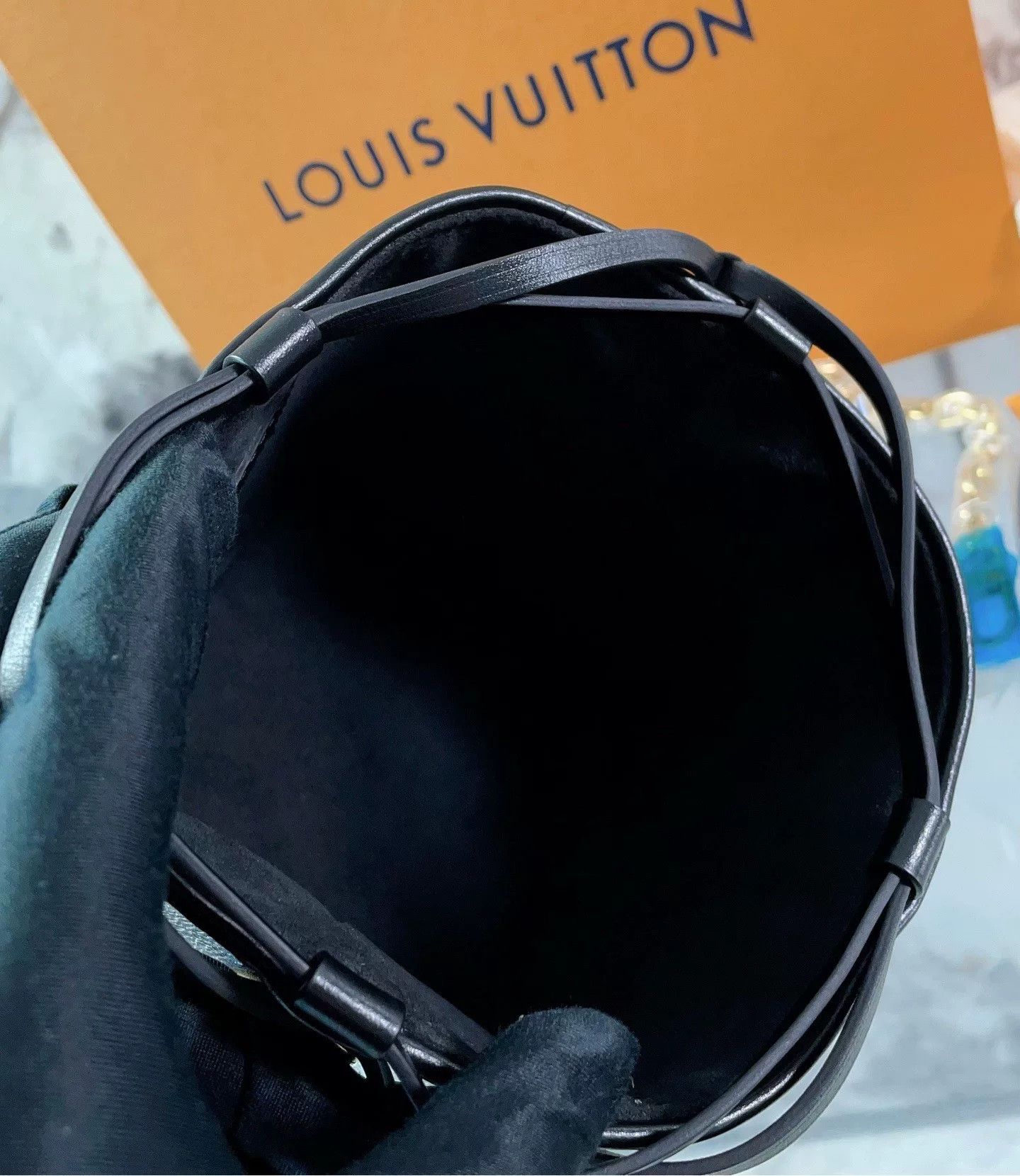 Louis Vuitton Pre-loved Bag Very good condition Size ONE SIZE - 9 Thumbnail