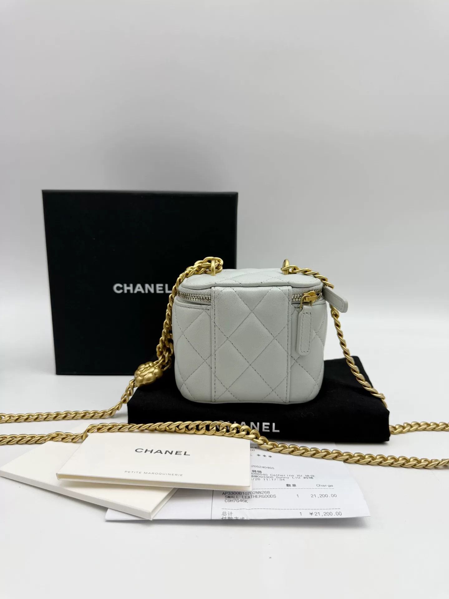 Chanel Pre-loved Bag Very good condition Size ONE SIZE - 2 Thumbnail