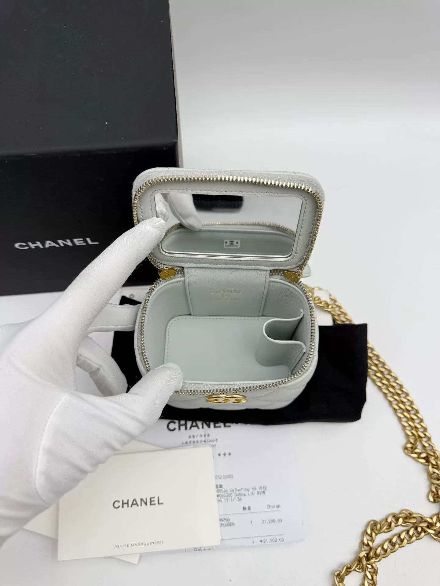 Chanel Pre-loved Bag Very good condition Size ONE SIZE - 5 Thumbnail