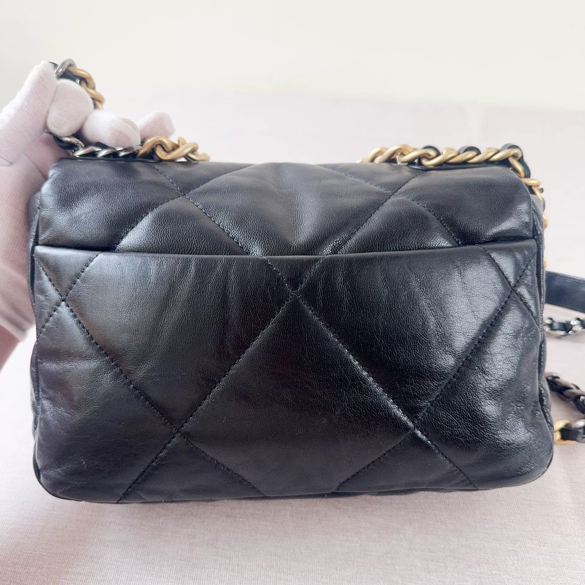 Chanel Pre-loved Bag Very good condition Size ONE SIZE - 3 Thumbnail