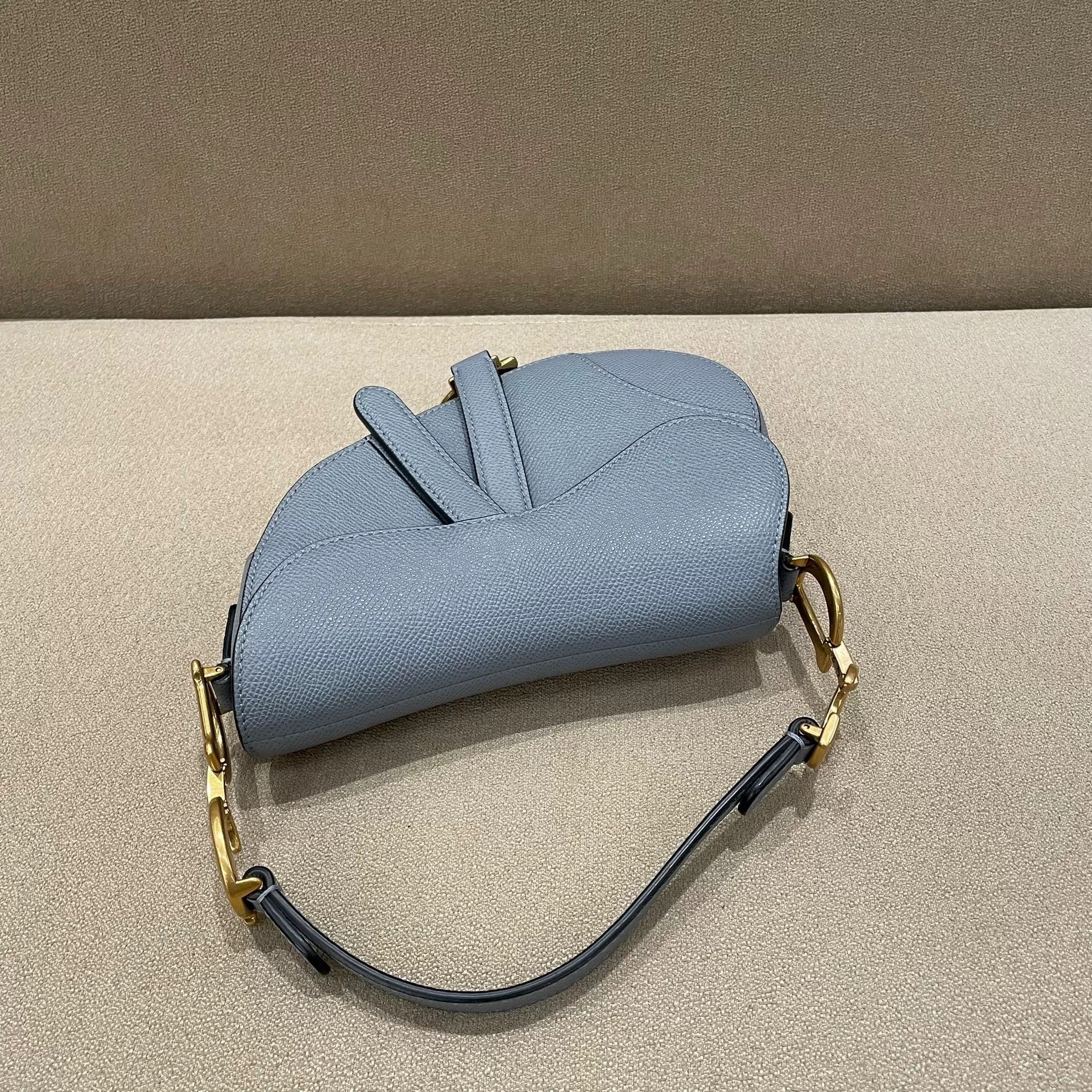 Dior Pre-loved Bag Very good condition Size ONE SIZE - 6 Thumbnail