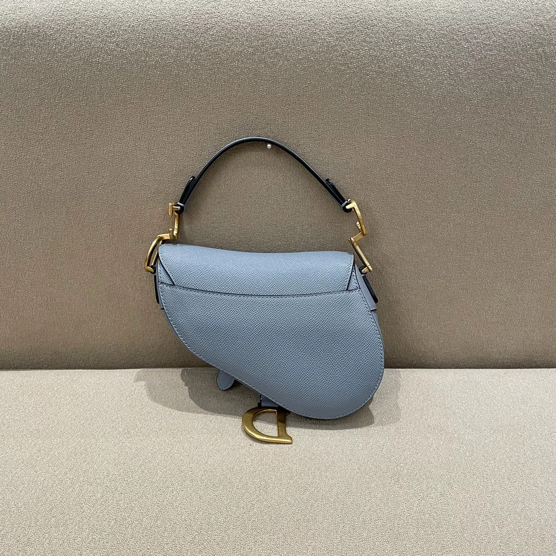 Dior Pre-loved Bag Very good condition Size ONE SIZE - 2 Thumbnail