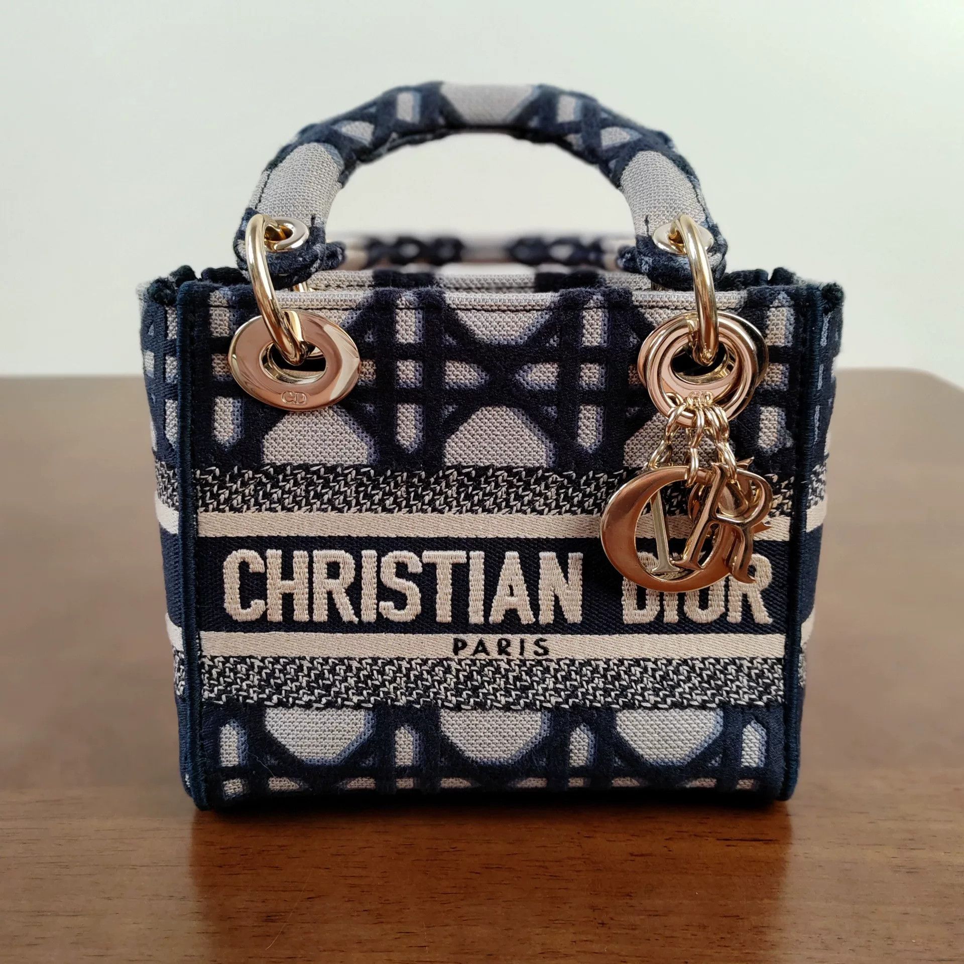Dior Pre-loved Bag Very good condition Size ONE SIZE - 2 Thumbnail