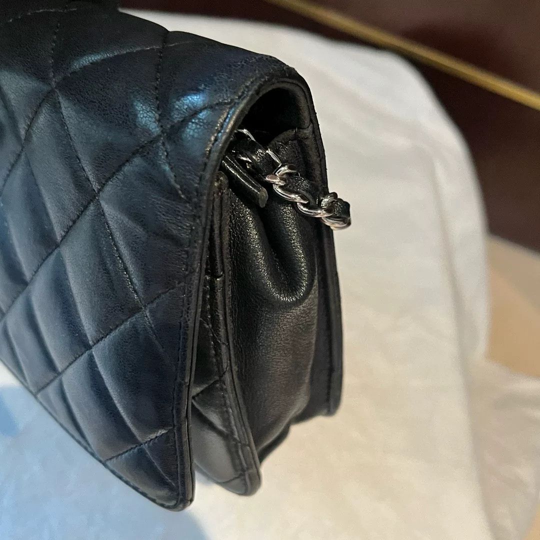 Chanel Pre-loved Bag Very good condition Size ONE SIZE - 4 Thumbnail