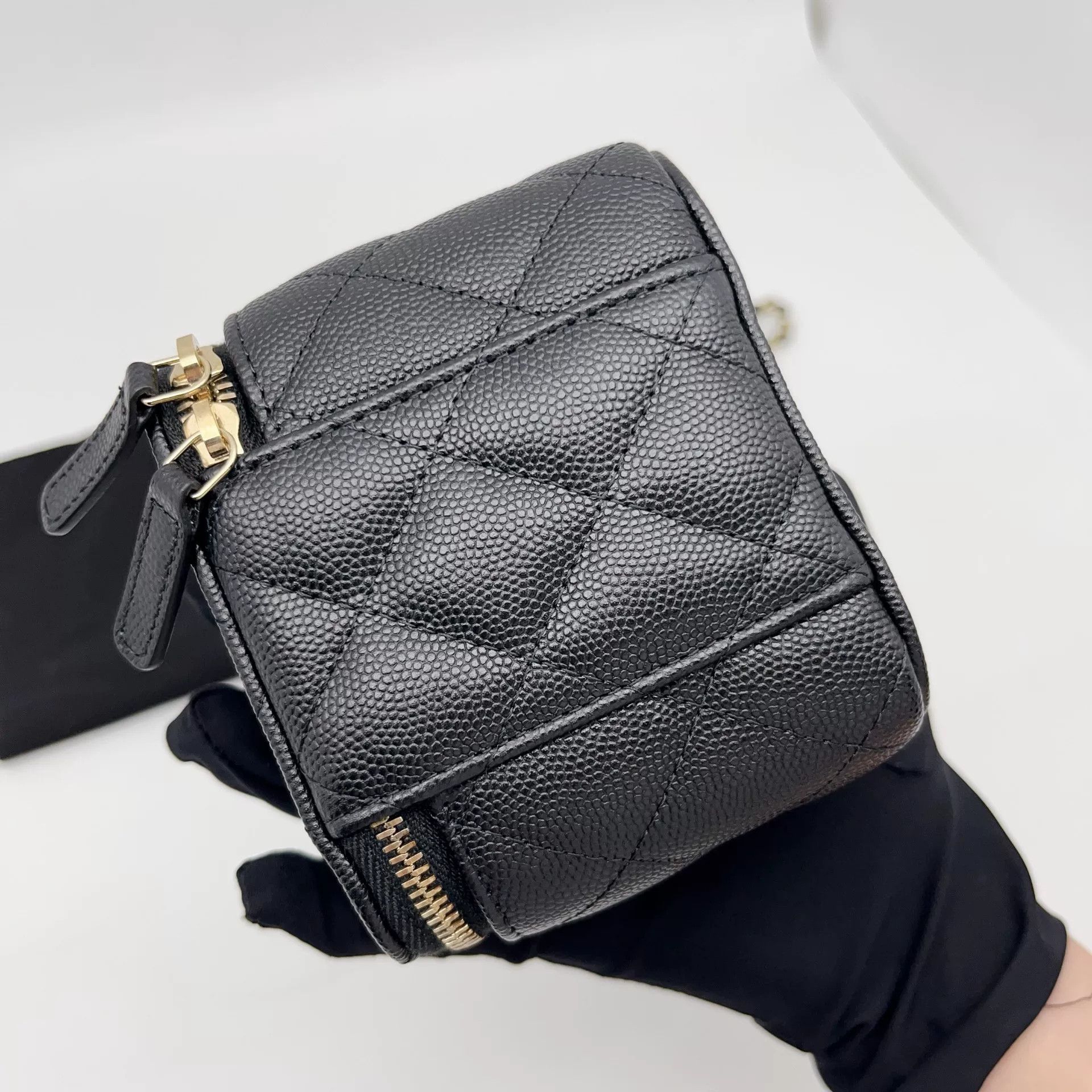 Chanel Pre-loved Bag Very good condition Size ONE SIZE - 7 Thumbnail