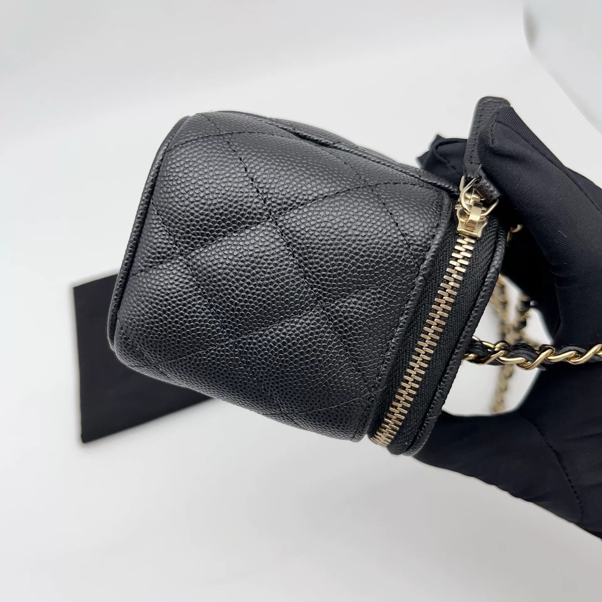 Chanel Pre-loved Bag Very good condition Size ONE SIZE - 4 Thumbnail