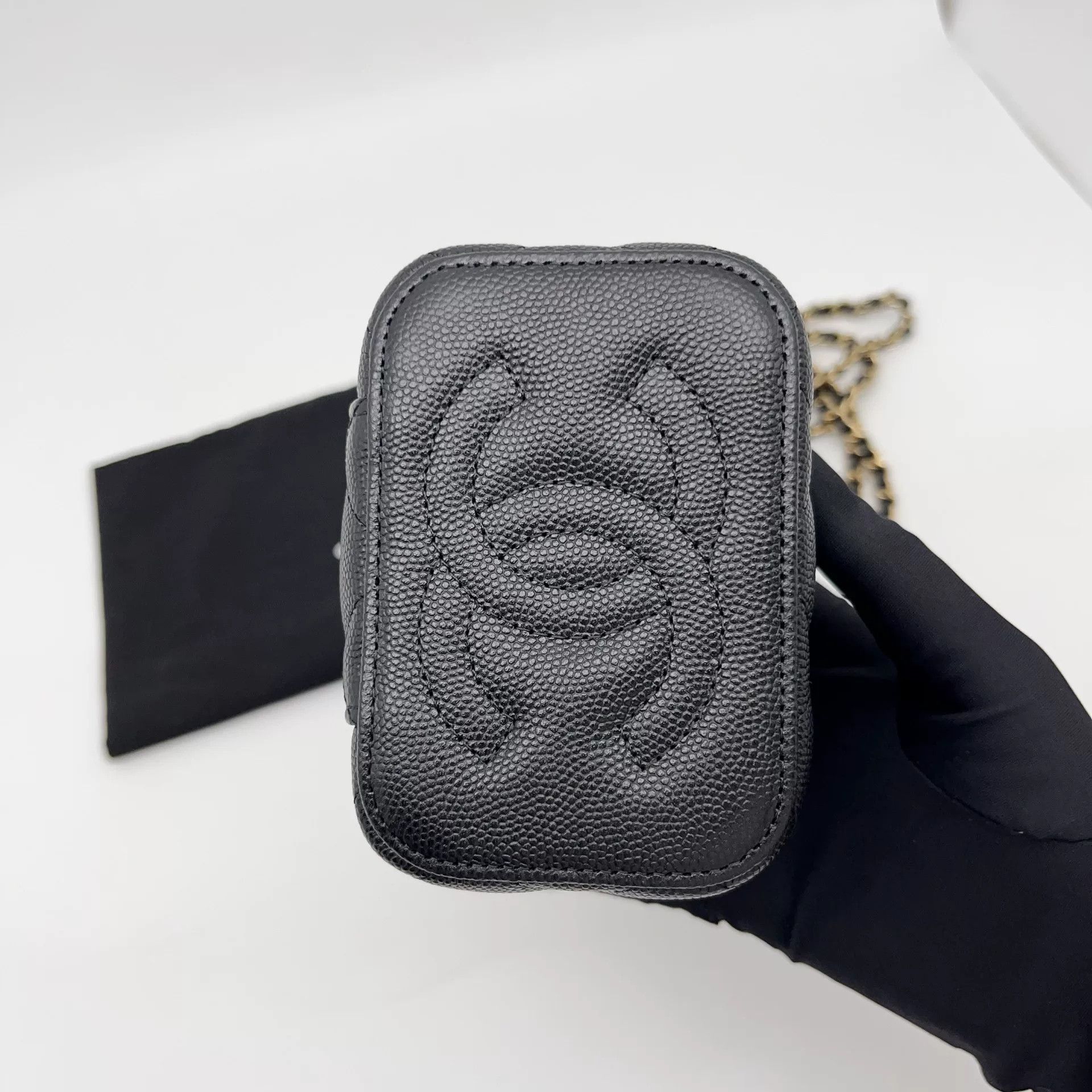 Chanel Pre-loved Bag Very good condition Size ONE SIZE - 6 Thumbnail