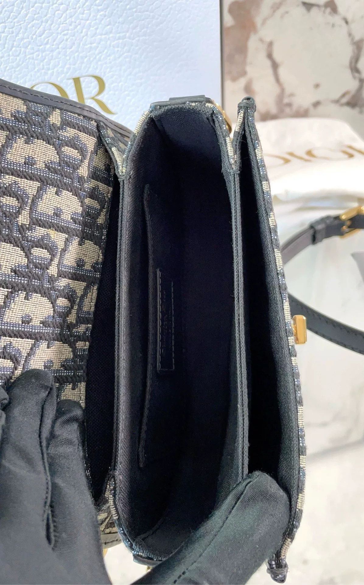 Dior Pre-loved Bag Very good condition Size ONE SIZE - 9 Thumbnail