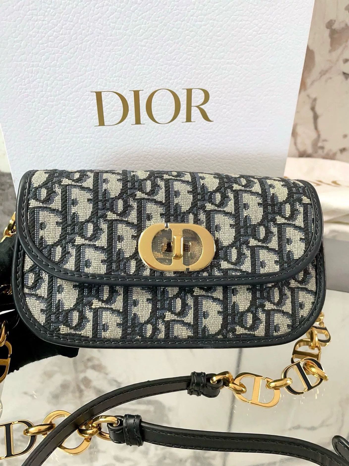 Dior Pre-loved Bag Very good condition Size ONE SIZE - 7 Thumbnail