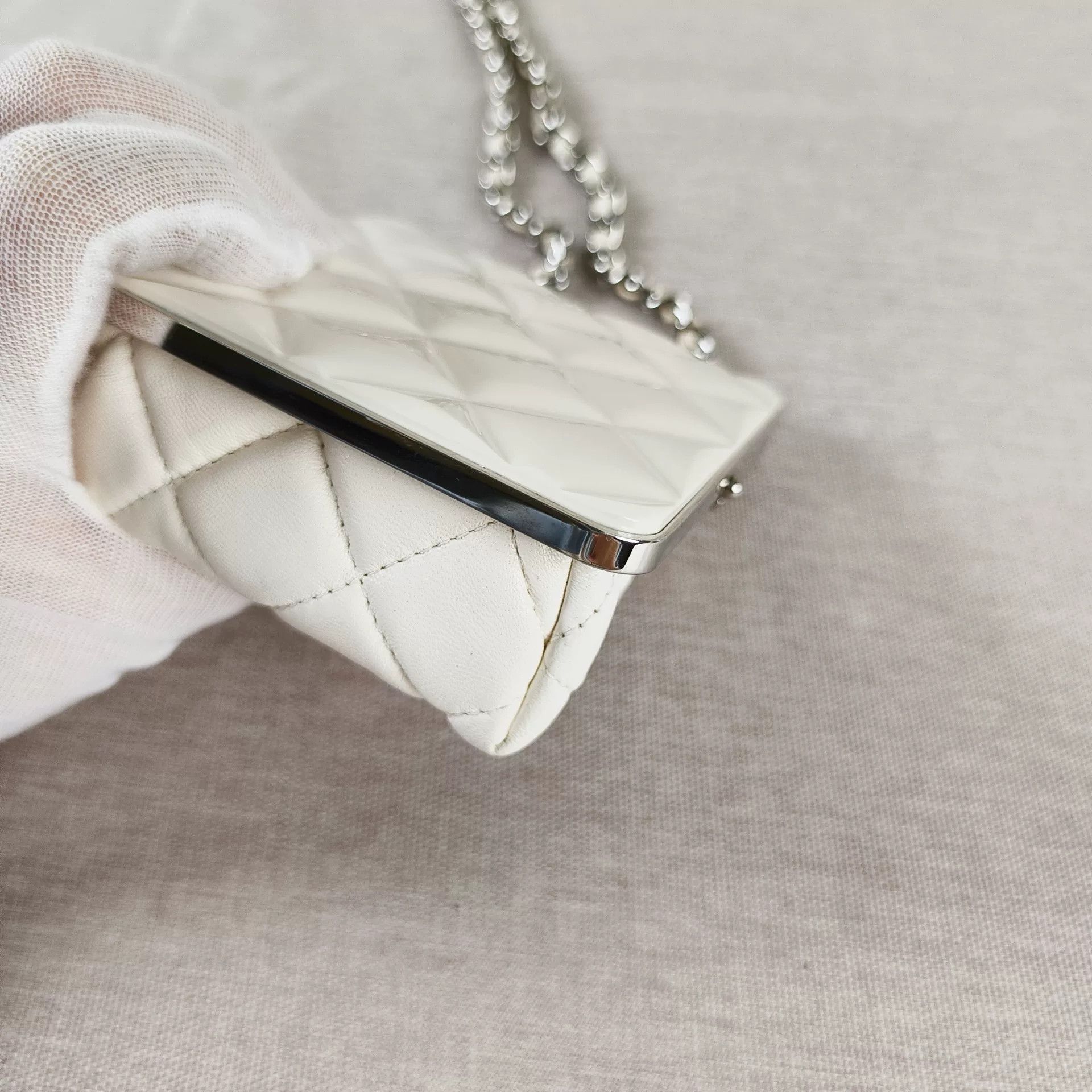 Chanel Pre-loved Bag Very good condition Size ONE SIZE - 3 Thumbnail