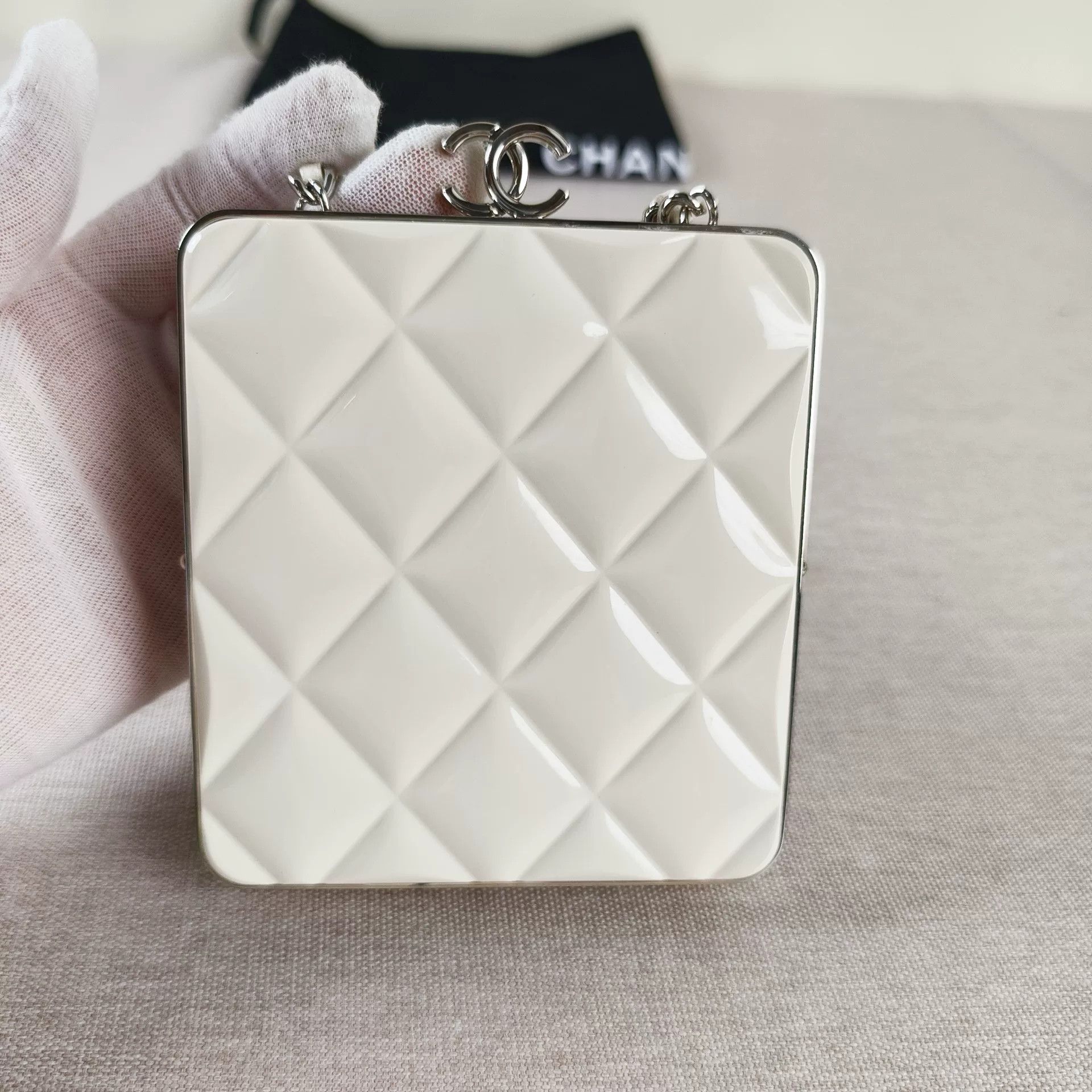 Chanel Pre-loved Bag Very good condition Size ONE SIZE - 8 Thumbnail