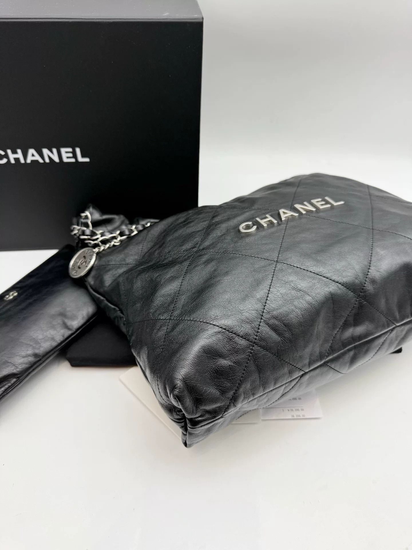 Chanel Pre-loved Bag Very good condition Size ONE SIZE - 3 Thumbnail