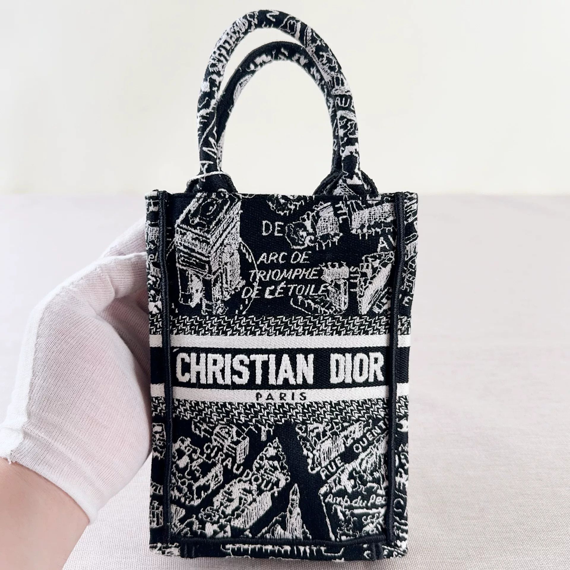 Dior Pre-loved Bag Very good condition Size ONE SIZE - 2 Thumbnail