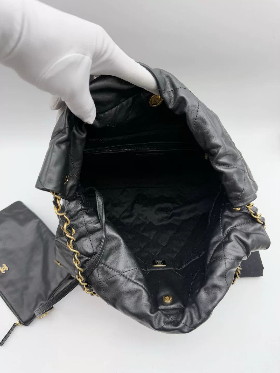 Chanel Pre-loved Bag Very good condition Size ONE SIZE - 6 Thumbnail