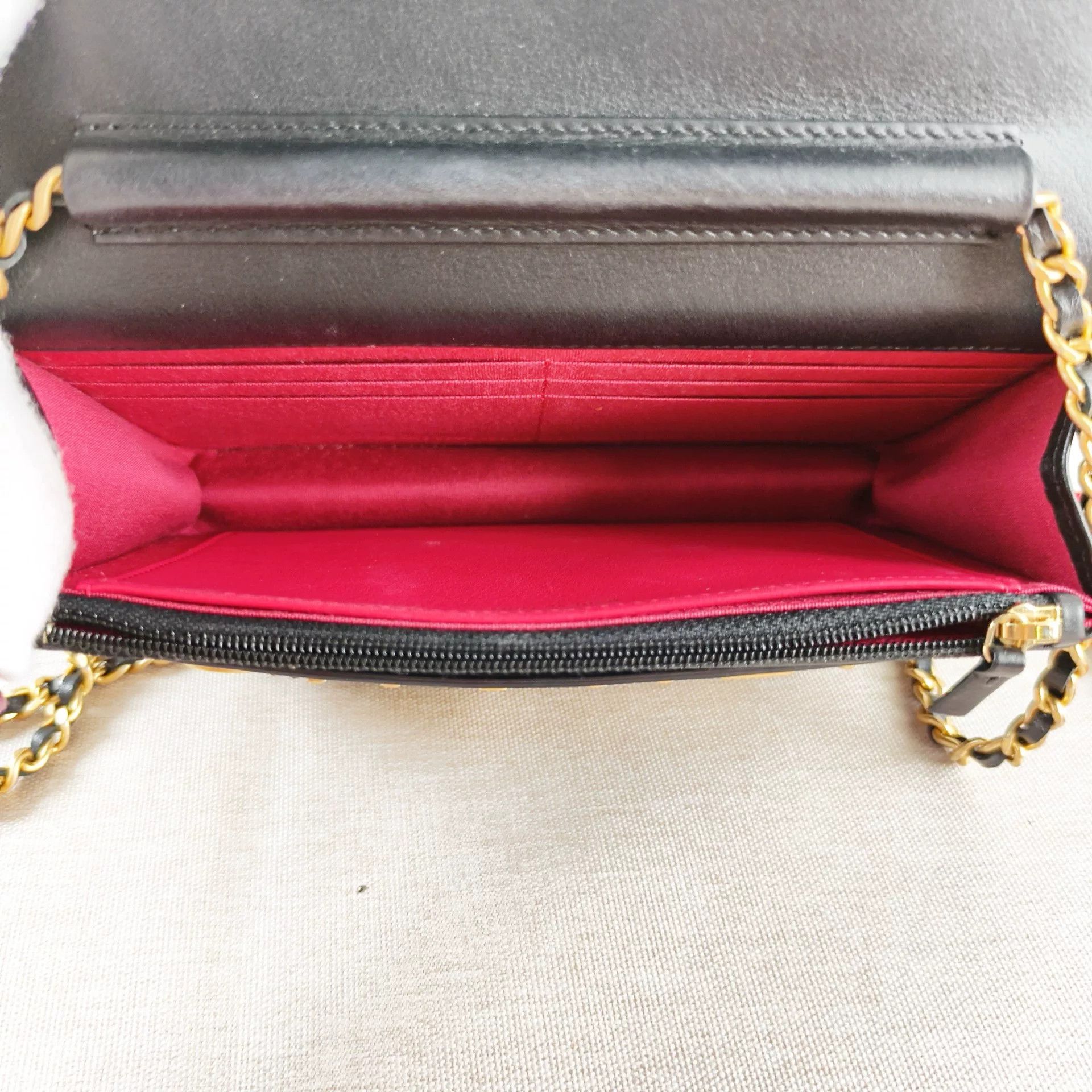Chanel Pre-loved Bag Very good condition Size ONE SIZE - 6 Thumbnail
