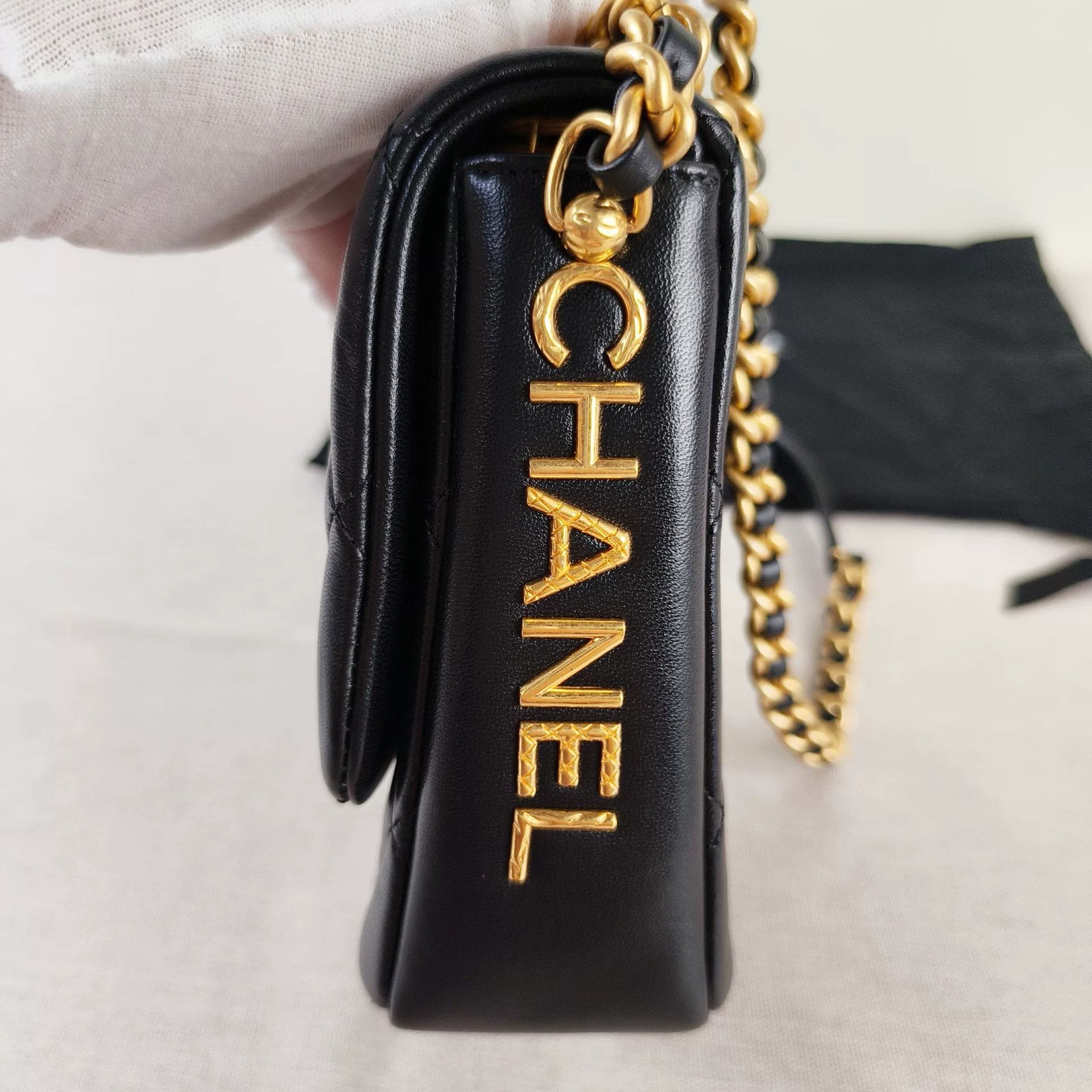 Chanel Pre-loved Bag Very good condition Size ONE SIZE - 4 Thumbnail