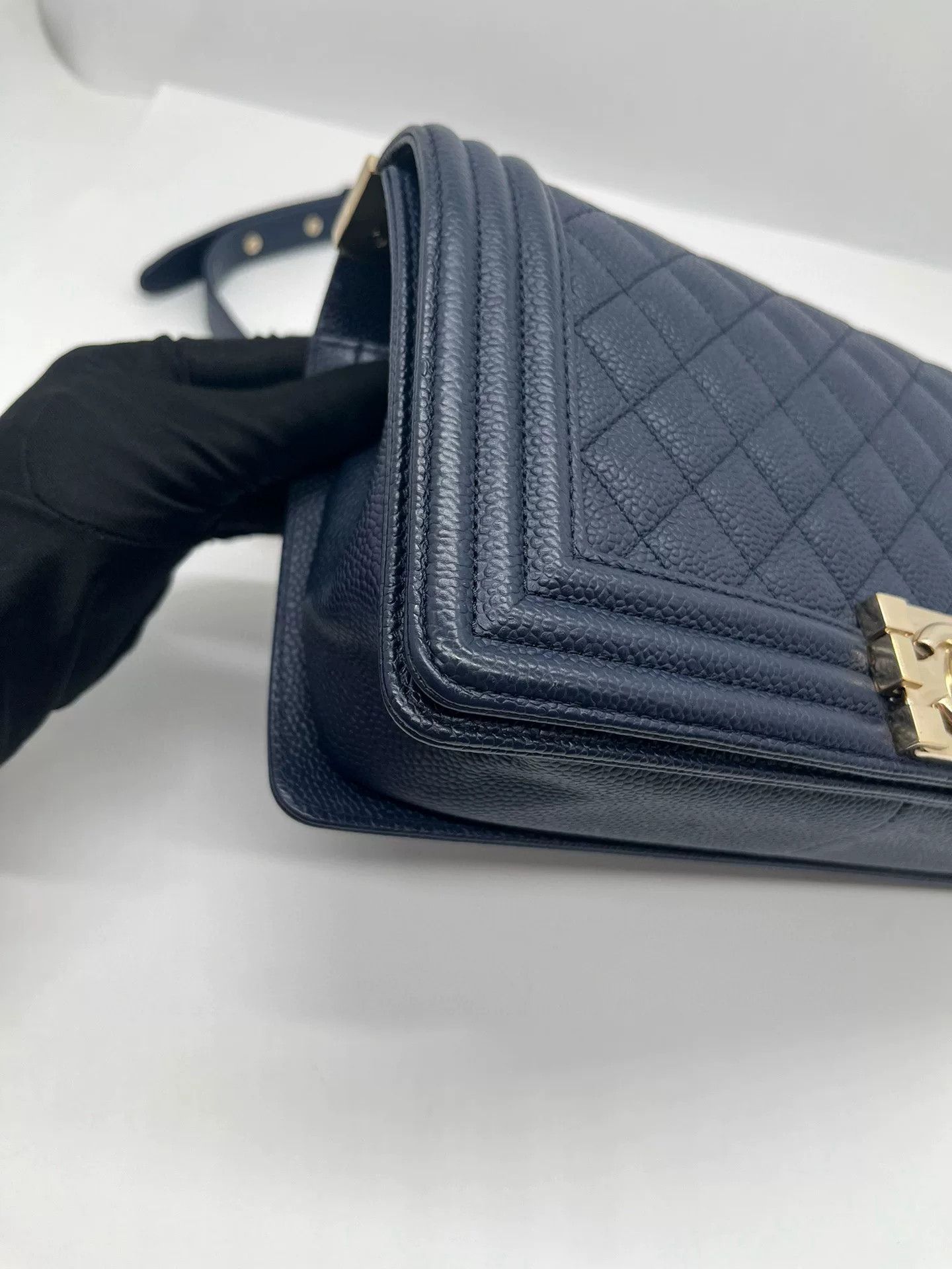 Chanel Pre-loved Bag Very good condition Size ONE SIZE - 2 Thumbnail