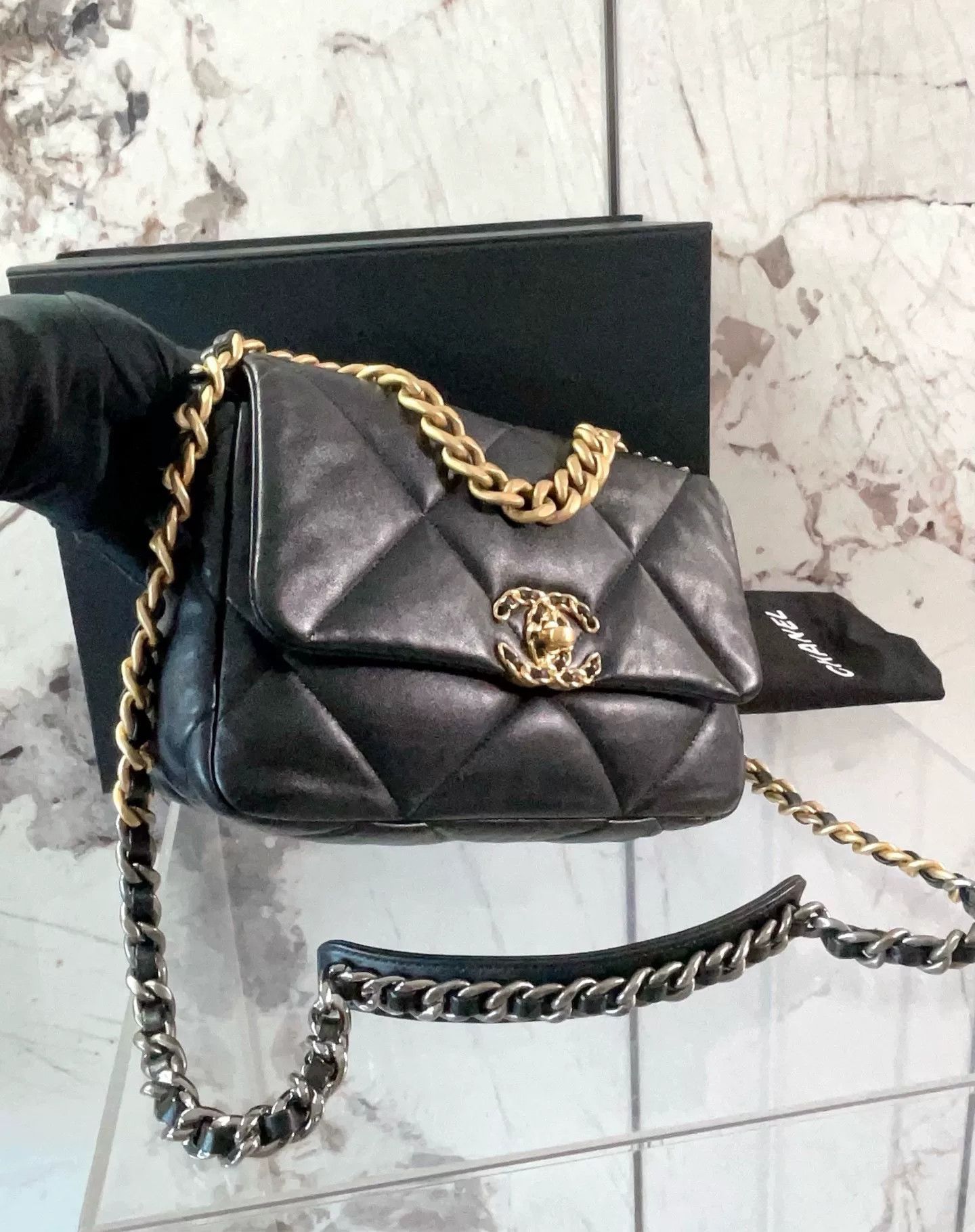 Chanel Pre-loved Bag Very good condition Size ONE SIZE - 6 Thumbnail