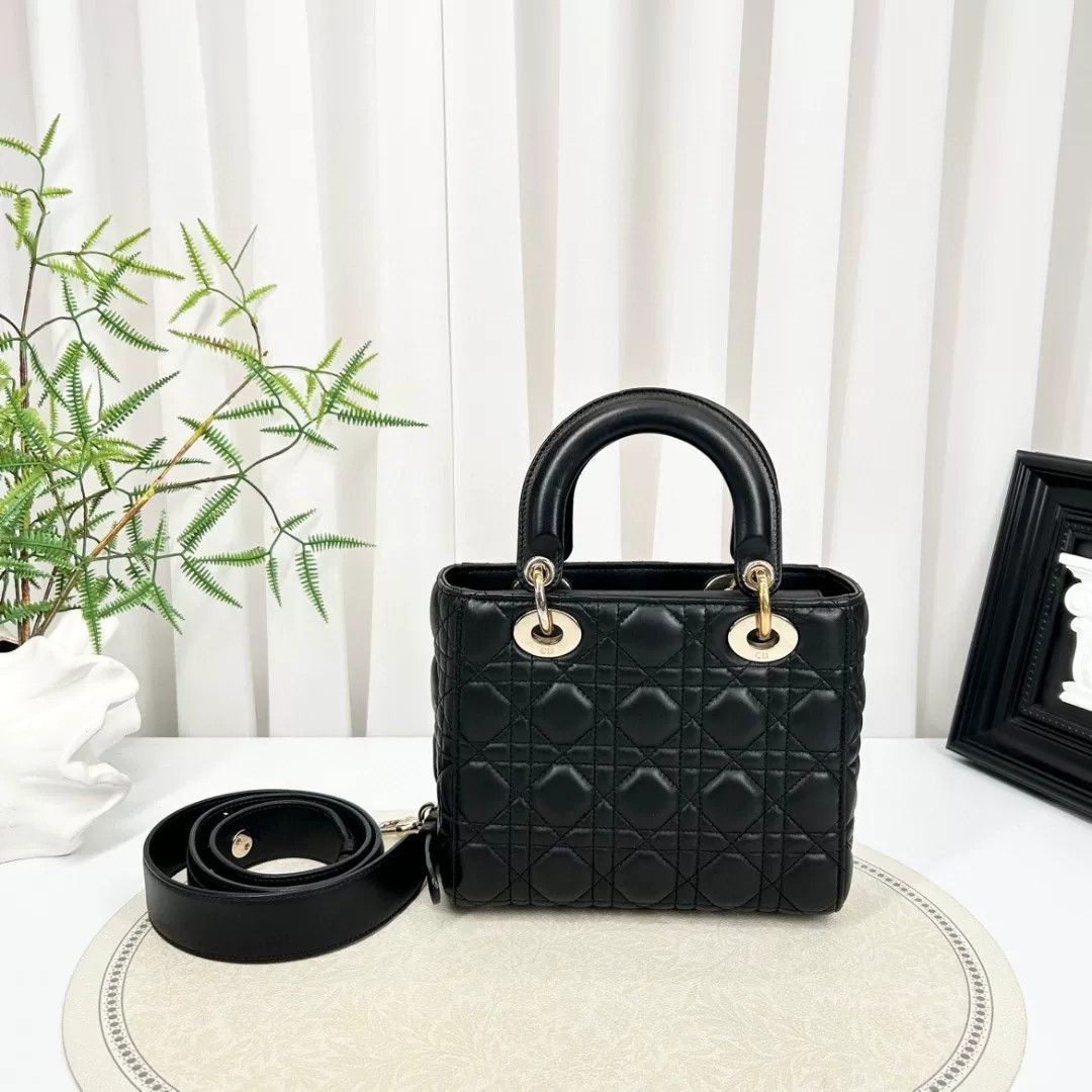 Dior Pre-loved Bag Very good condition Size ONE SIZE - 2 Thumbnail