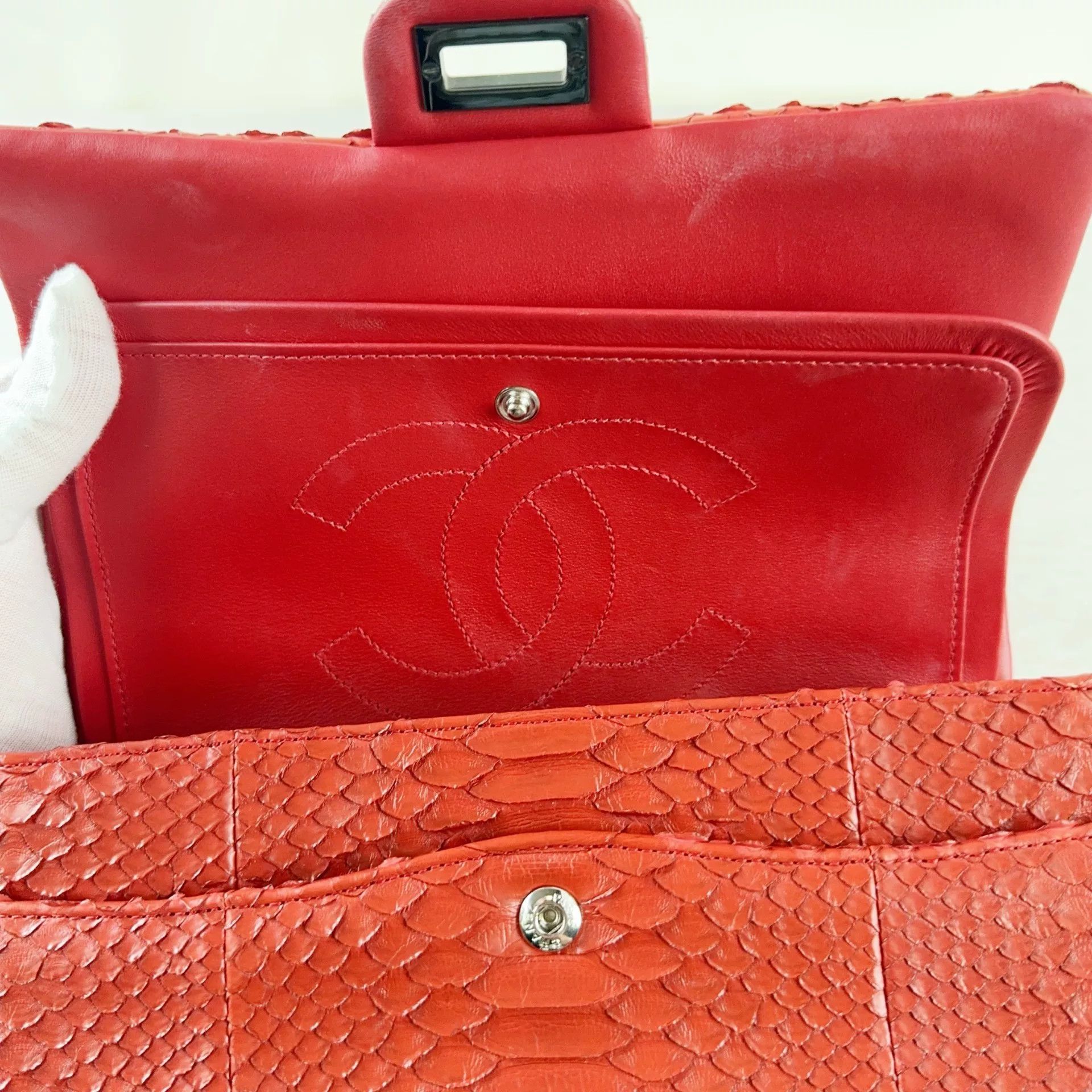 Chanel Pre-loved Bag Very good condition Size ONE SIZE - 3 Thumbnail