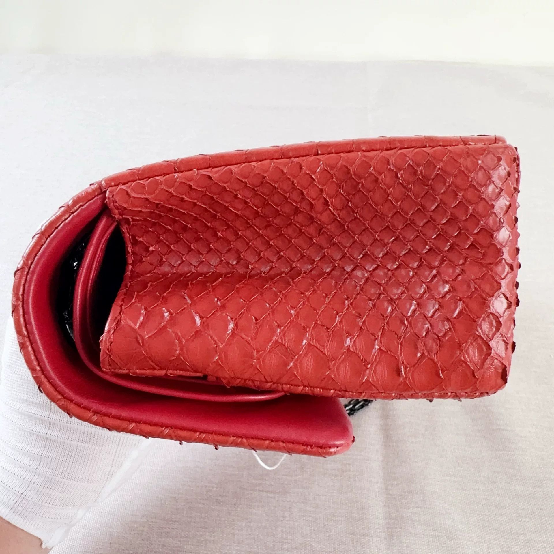 Chanel Pre-loved Bag Very good condition Size ONE SIZE - 5 Thumbnail