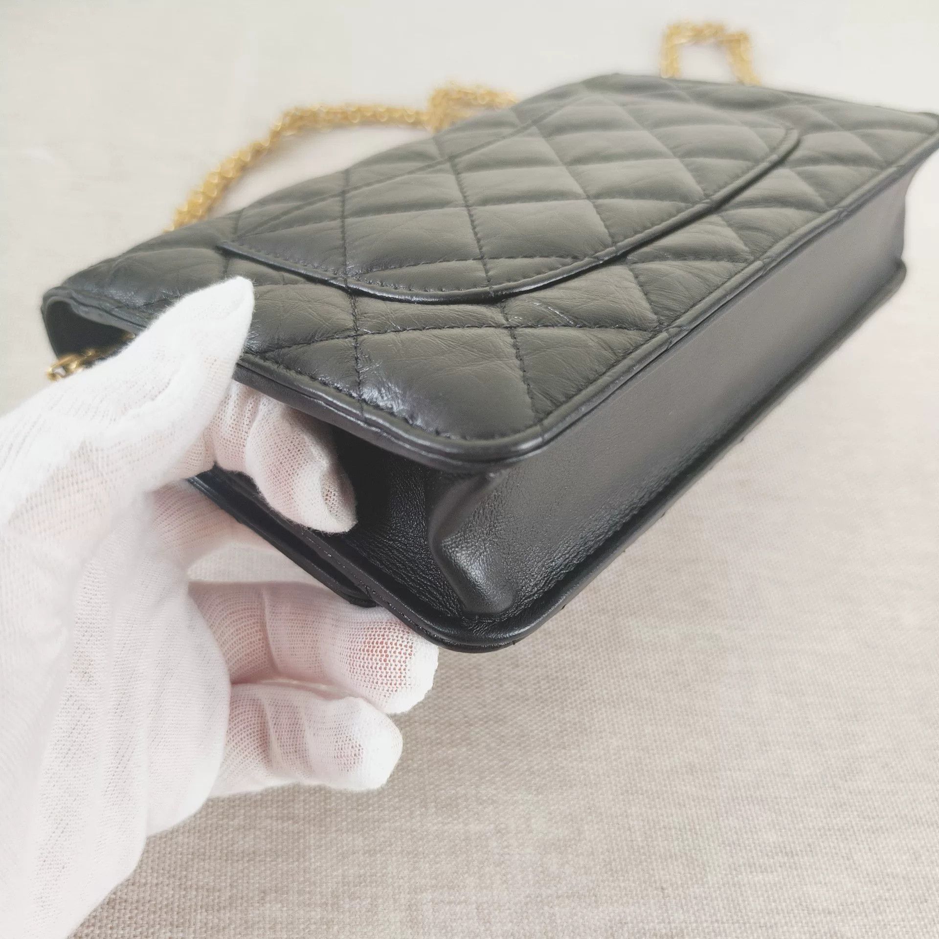 Chanel Pre-loved Bag Very good condition Size ONE SIZE - 2 Thumbnail
