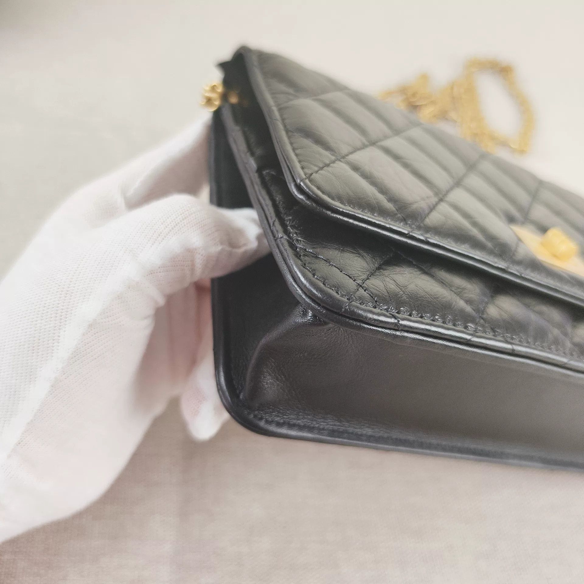 Chanel Pre-loved Bag Very good condition Size ONE SIZE - 5 Thumbnail