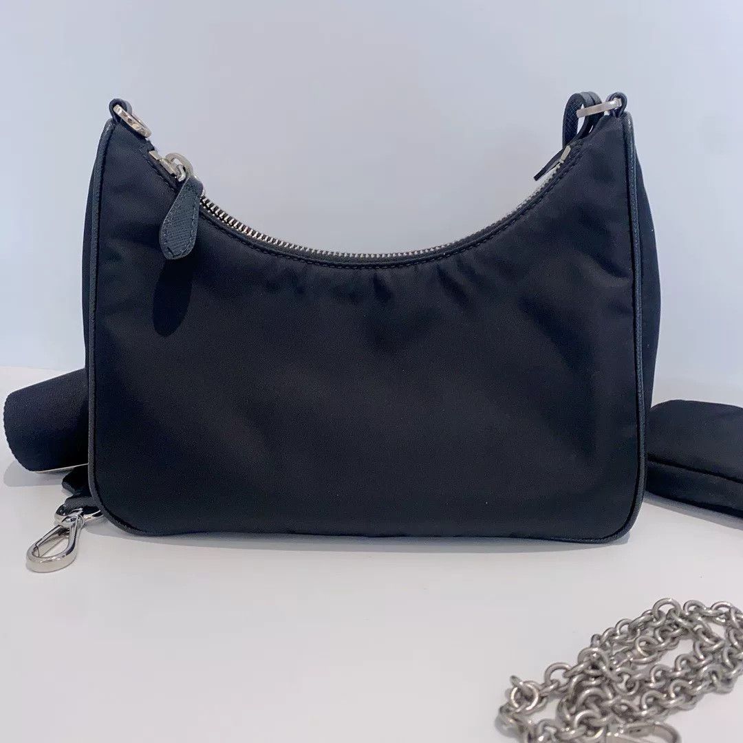 Prada Pre-loved Bag Very good condition Size ONE SIZE - 3 Thumbnail