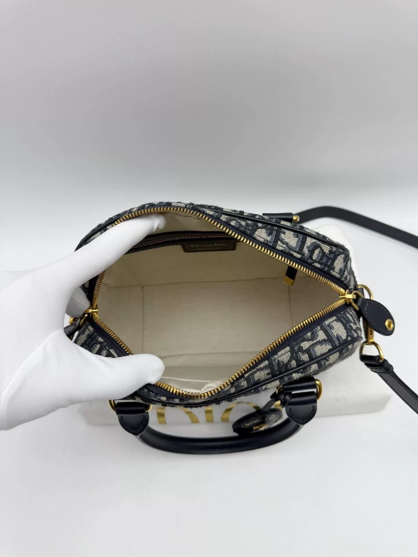 Dior Pre-loved Bag Very good condition Size ONE SIZE - 5 Thumbnail