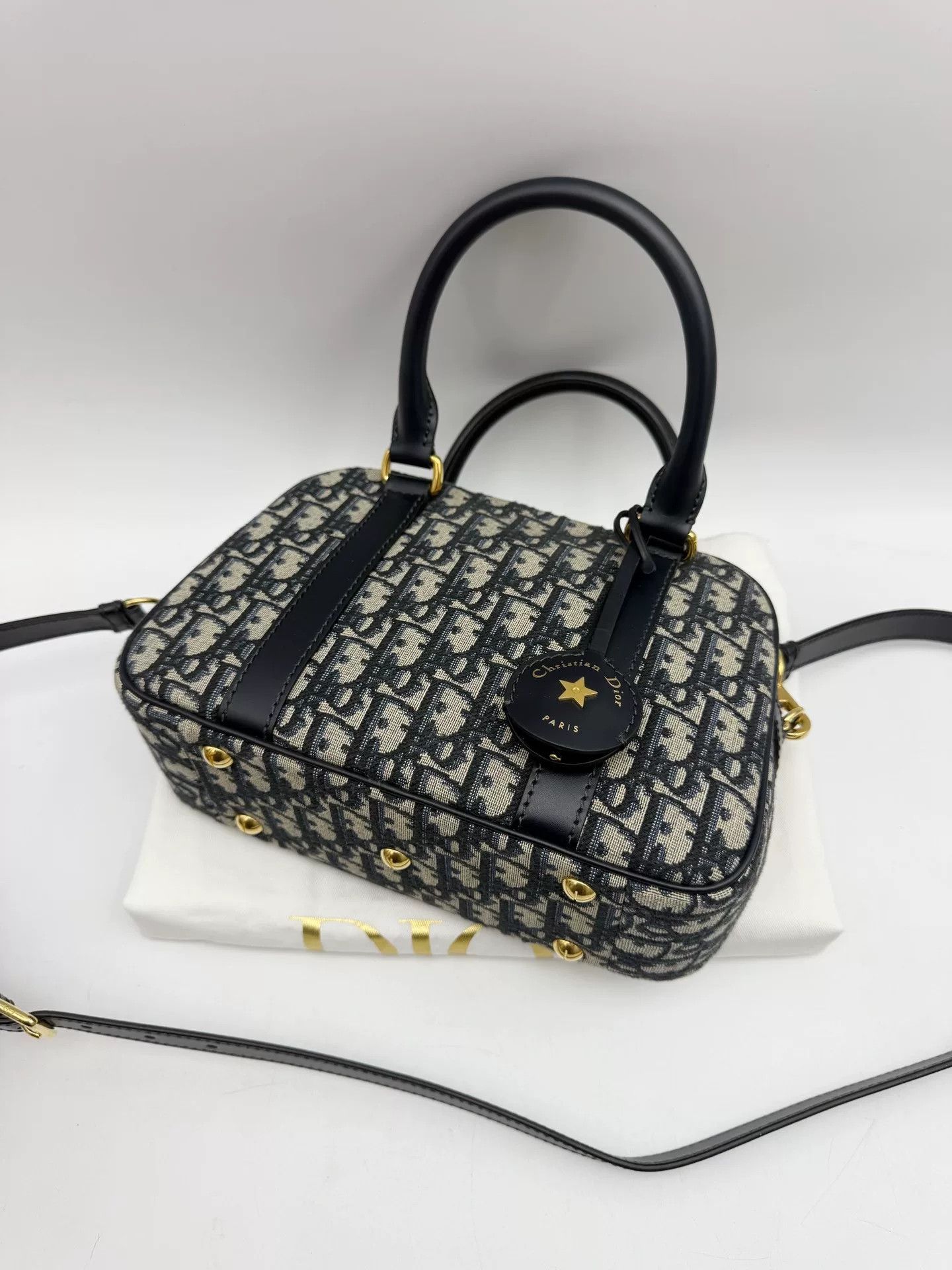 Dior Pre-loved Bag Very good condition Size ONE SIZE - 3 Thumbnail