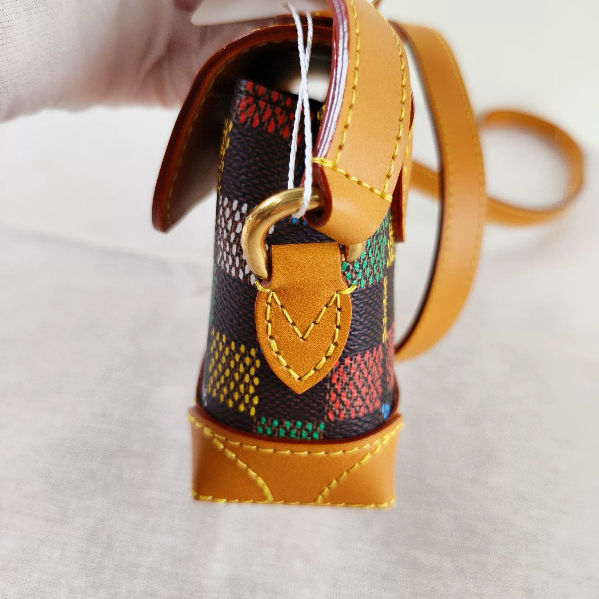 Louis Vuitton Pre-loved Bag Brand new condition Size ONE SIZE - 4 Thumbnail