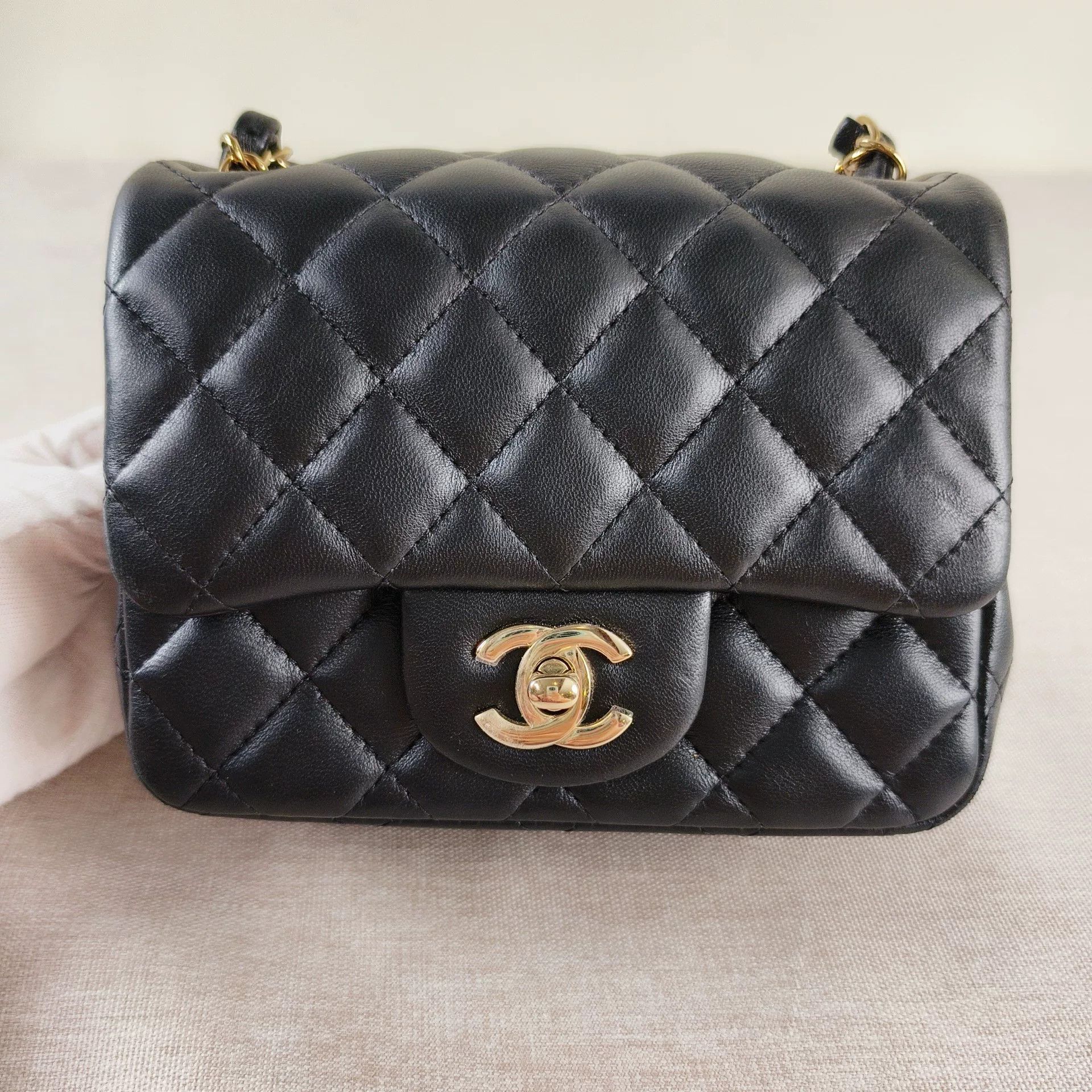 Chanel Pre-loved Bag Very good condition Size ONE SIZE - 8 Thumbnail