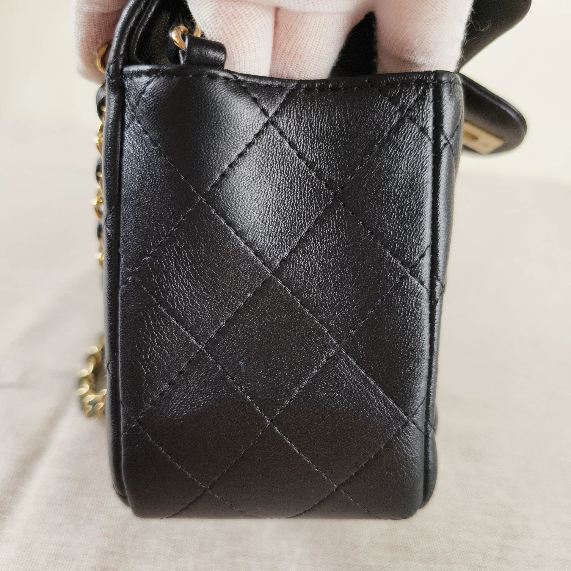 Chanel Pre-loved Bag Very good condition Size ONE SIZE - 6 Thumbnail
