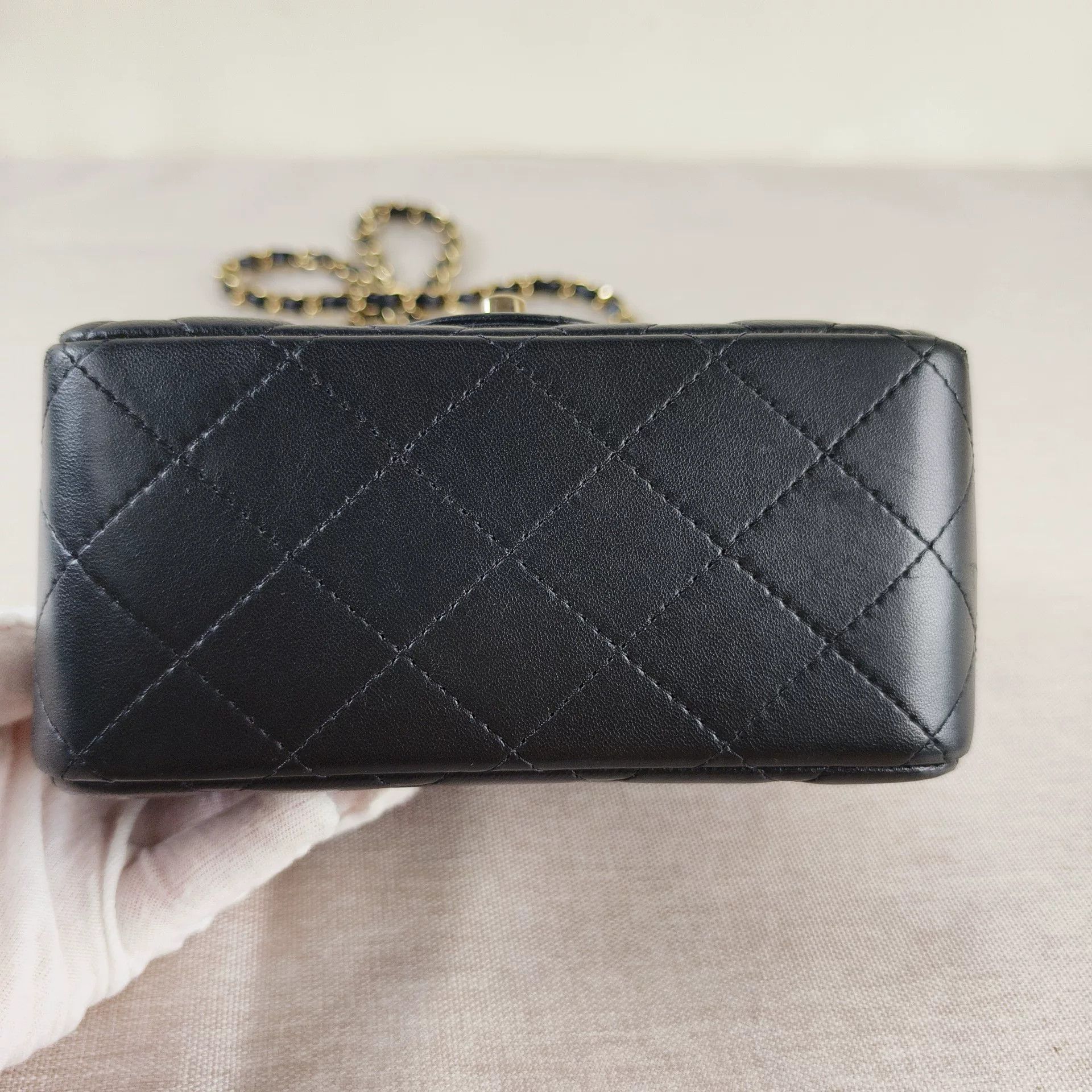 Chanel Pre-loved Bag Very good condition Size ONE SIZE - 2 Thumbnail