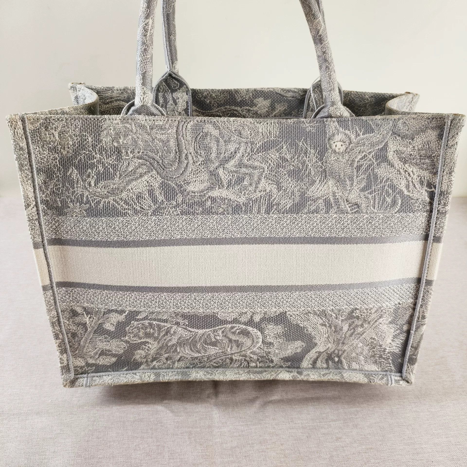 Dior Pre-loved Bag Very good condition Size ONE SIZE - 7 Thumbnail