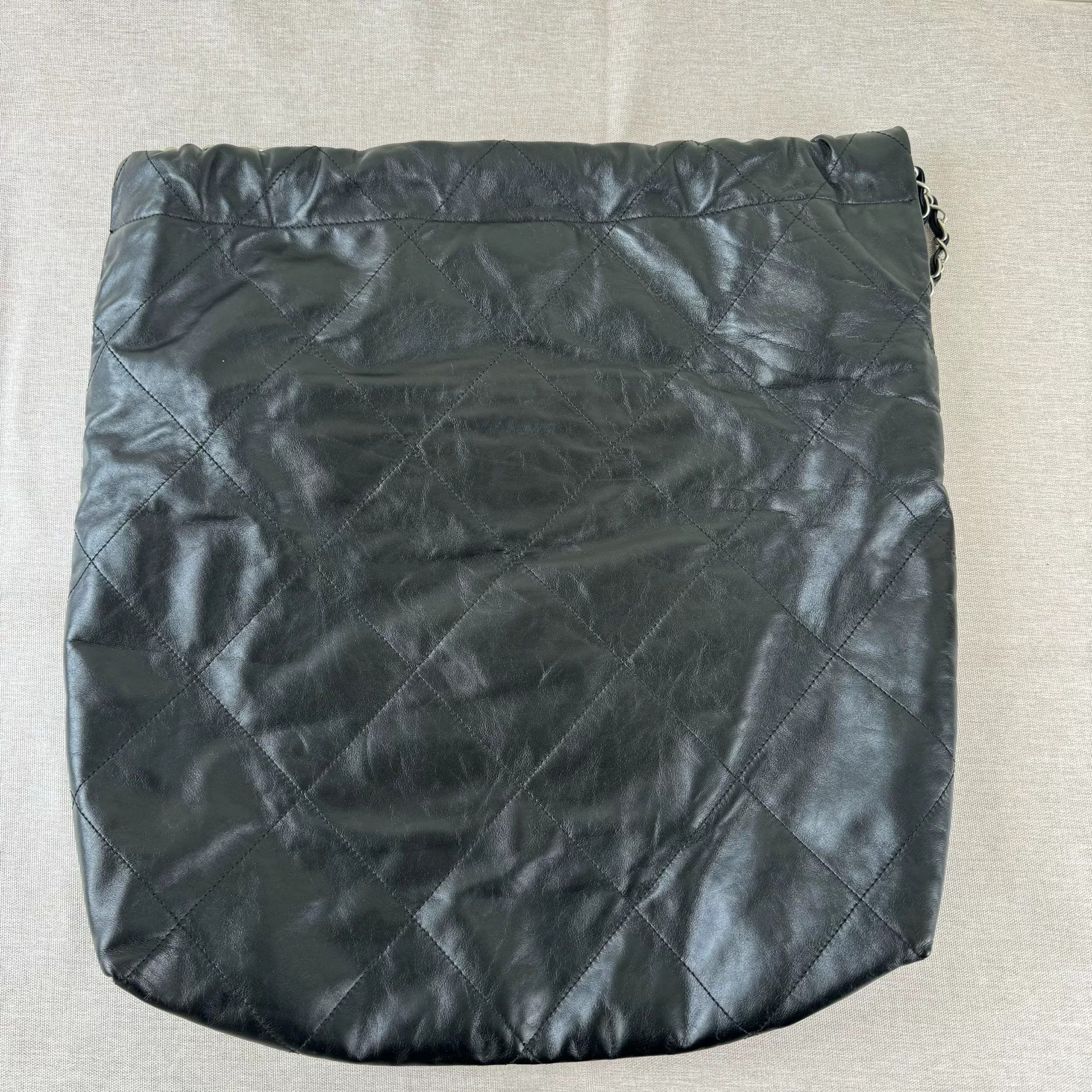 Chanel Pre-loved Bag Very good condition Size ONE SIZE - 2 Thumbnail