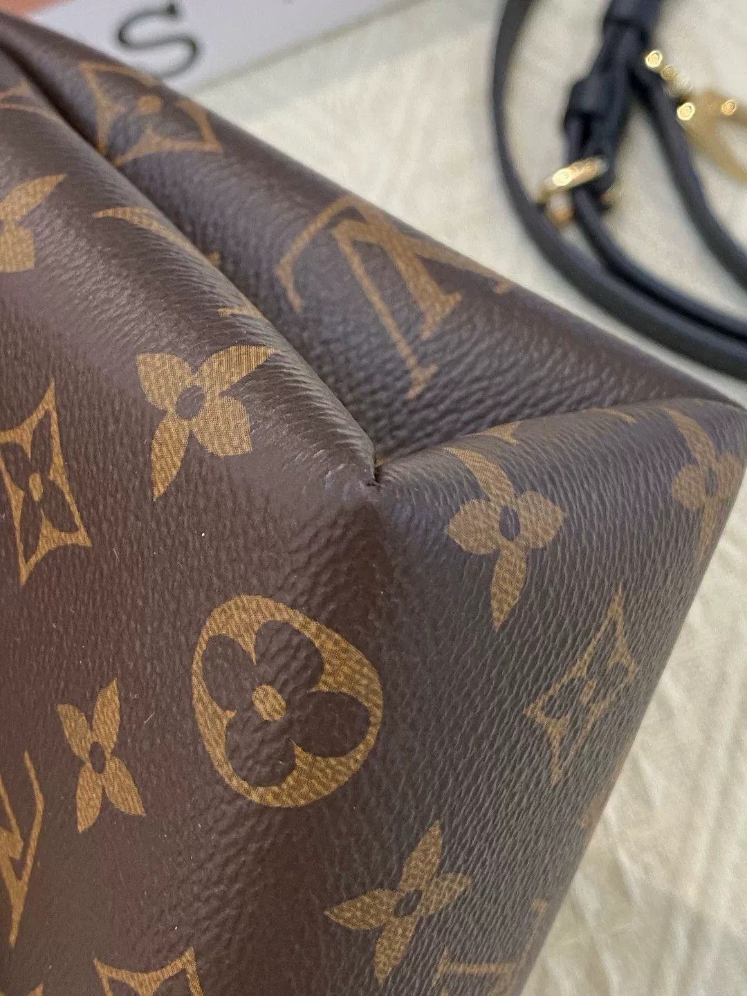 Louis Vuitton Pre-loved Bag Very good condition Size ONE SIZE - 6 Thumbnail