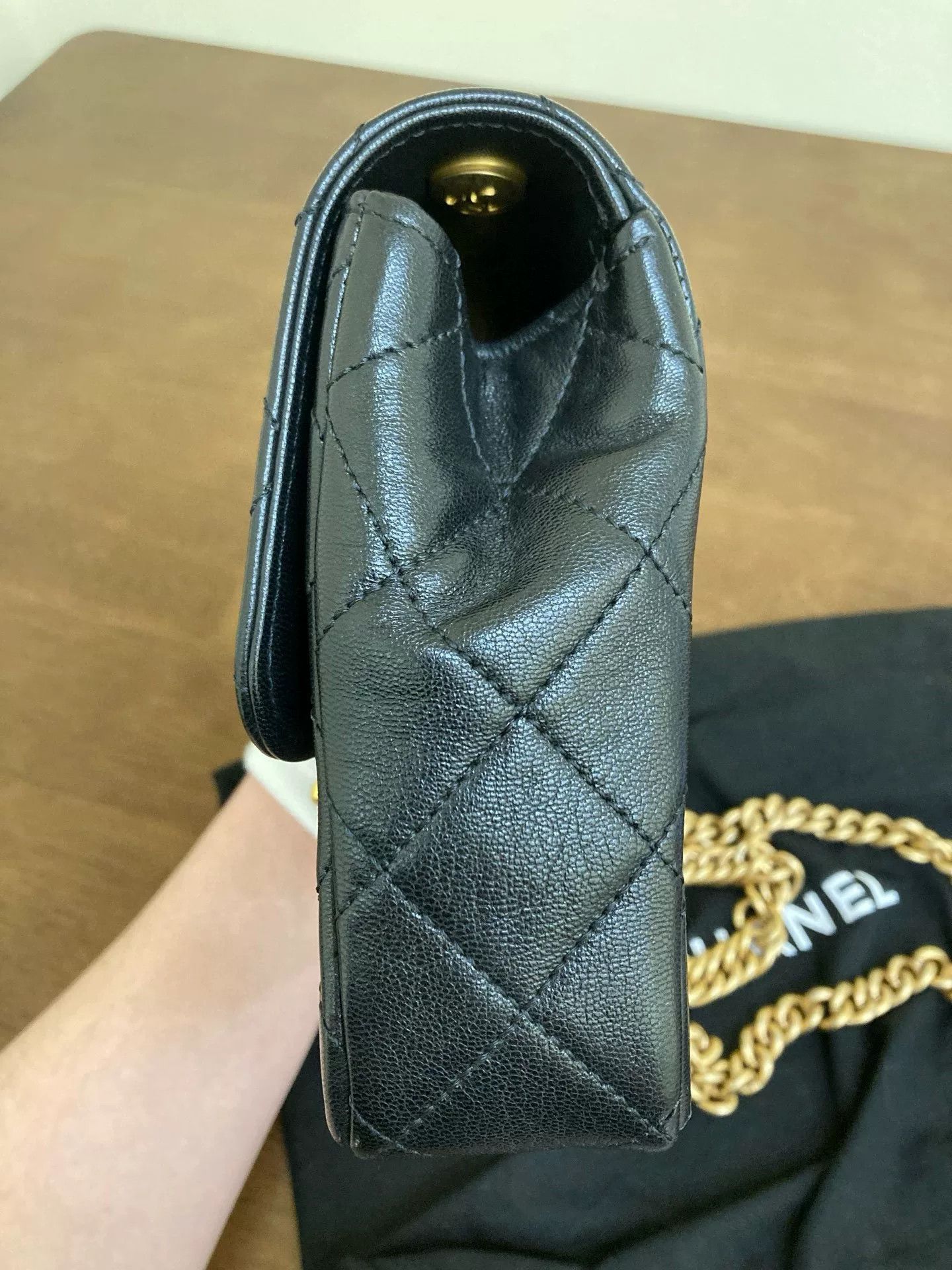 Chanel Pre-loved Bag Very good condition Size ONE SIZE - 2 Thumbnail