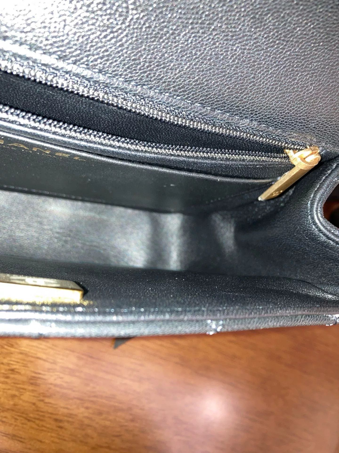 Chanel Pre-loved Bag Very good condition Size ONE SIZE - 7 Thumbnail