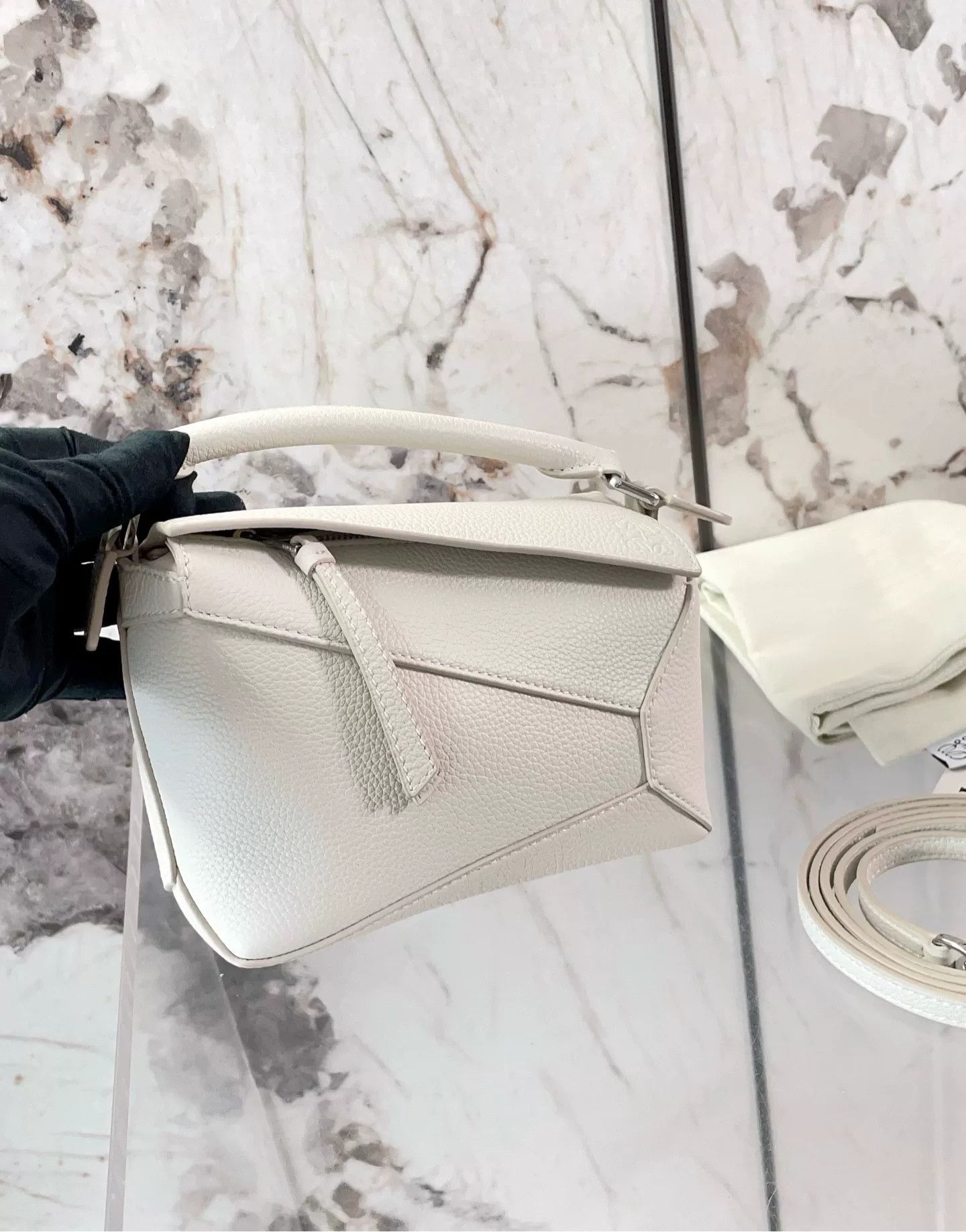 Loewe Pre-loved Bag Very good condition Size ONE SIZE - 6 Thumbnail