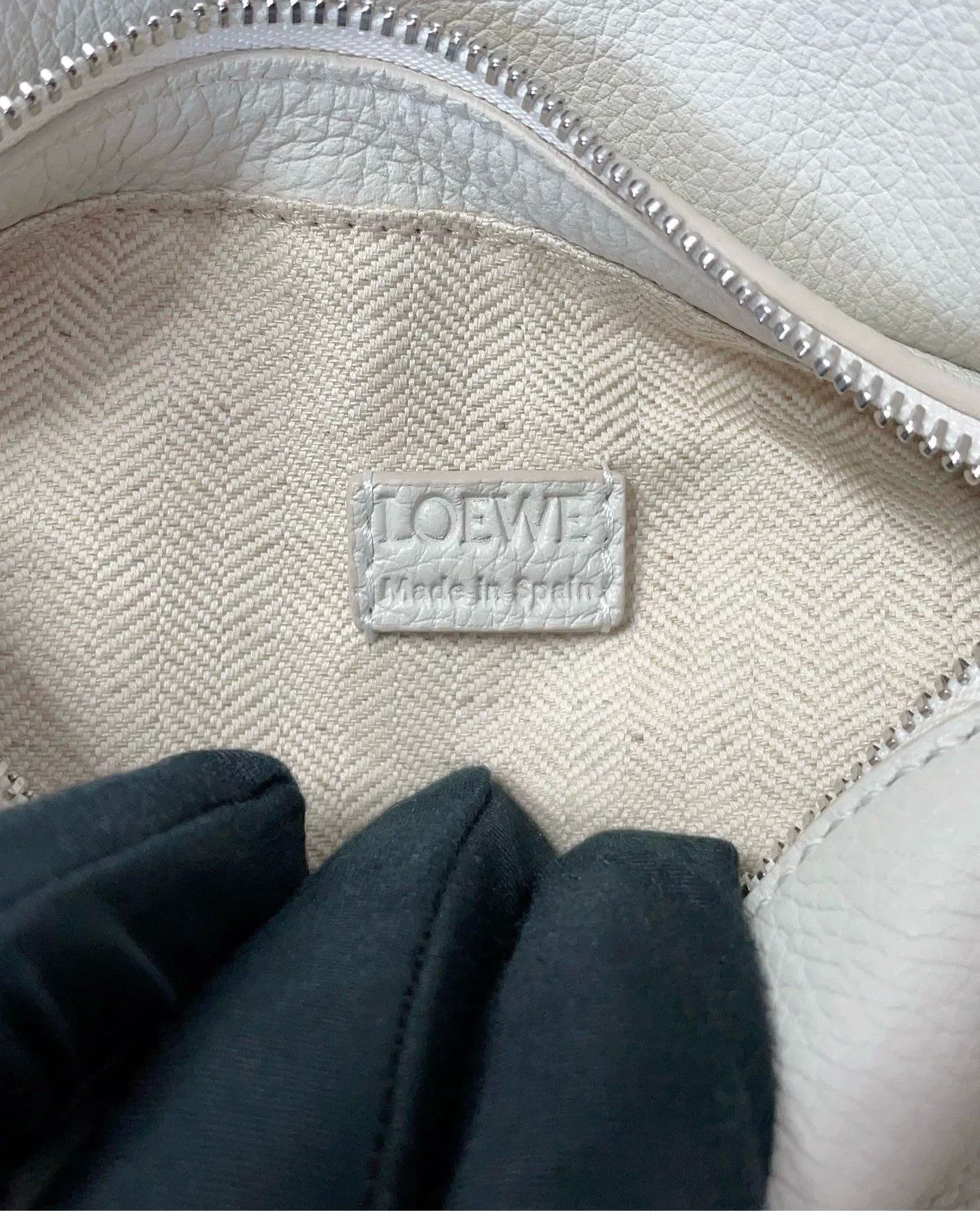 Loewe Pre-loved Bag Very good condition Size ONE SIZE - 8 Thumbnail