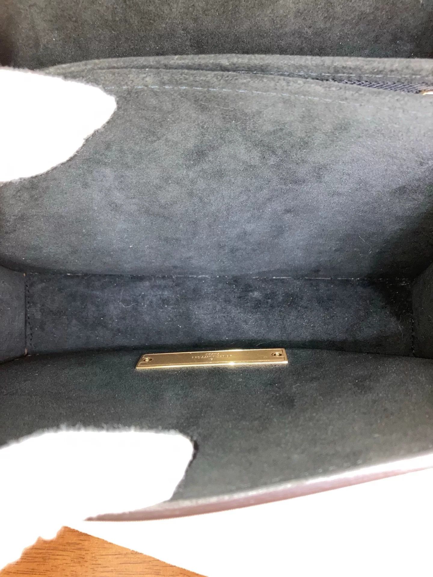 Louis Vuitton Pre-loved Bag Very good condition Size ONE SIZE - 8 Thumbnail